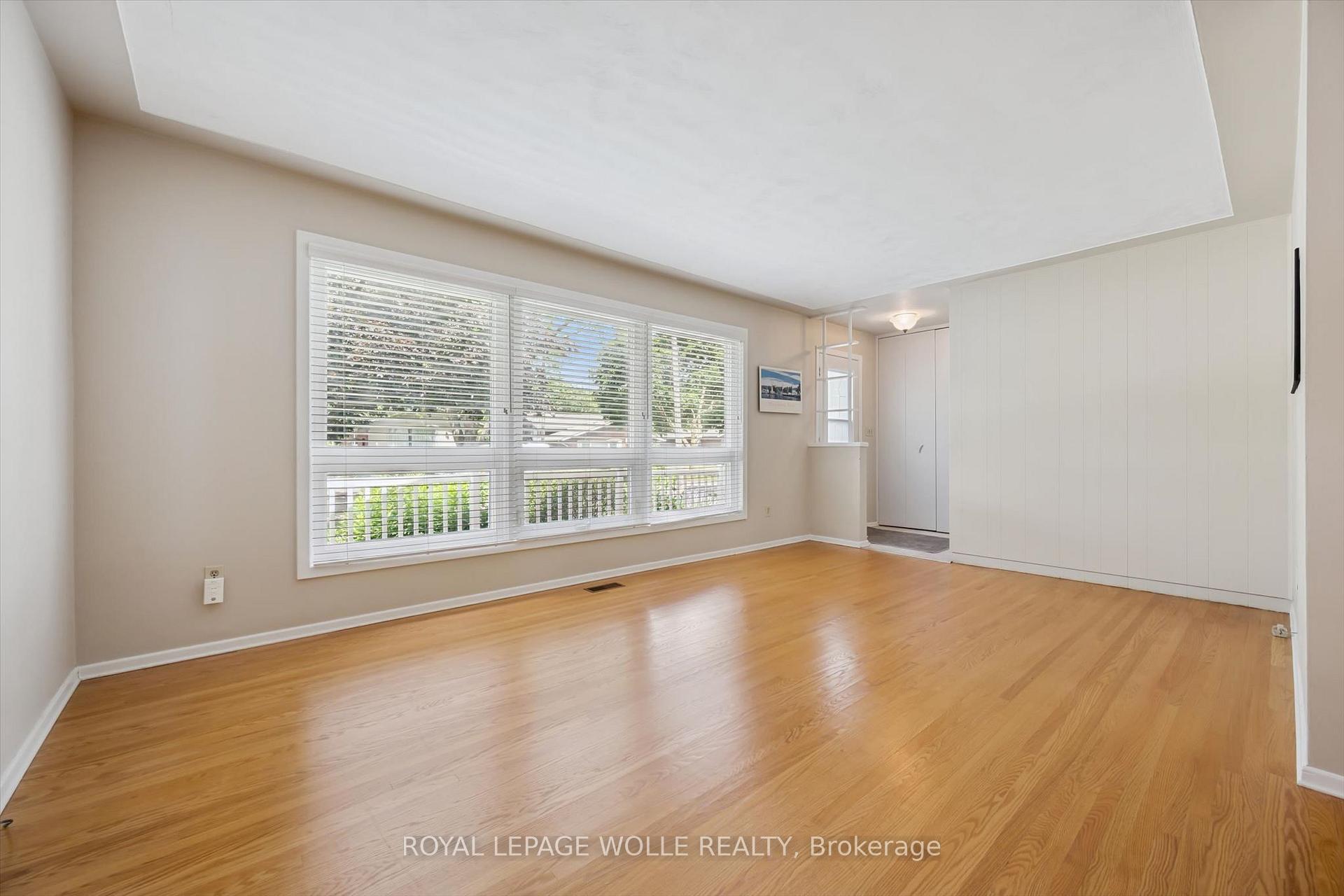 Photo 7 of 14 Ruskview Road, Kitchener, Forest Hill — HOMEH
