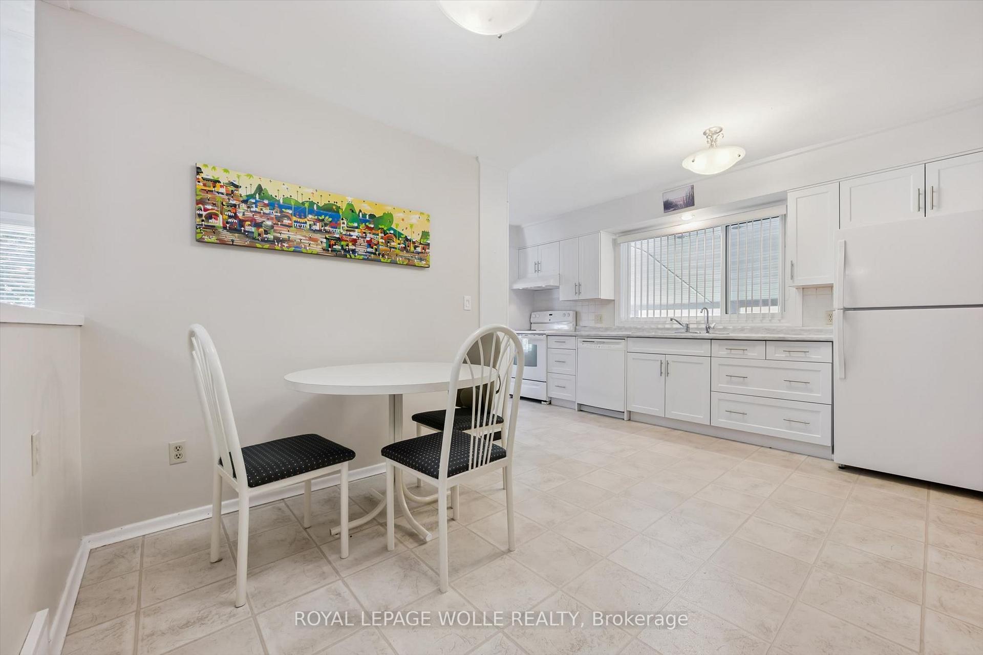 Photo 13 of 14 Ruskview Road, Kitchener, Forest Hill — HOMEH