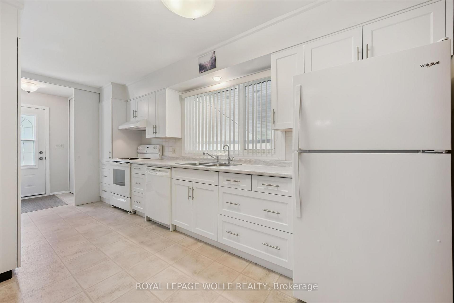 Photo 15 of 14 Ruskview Road, Kitchener, Forest Hill — HOMEH
