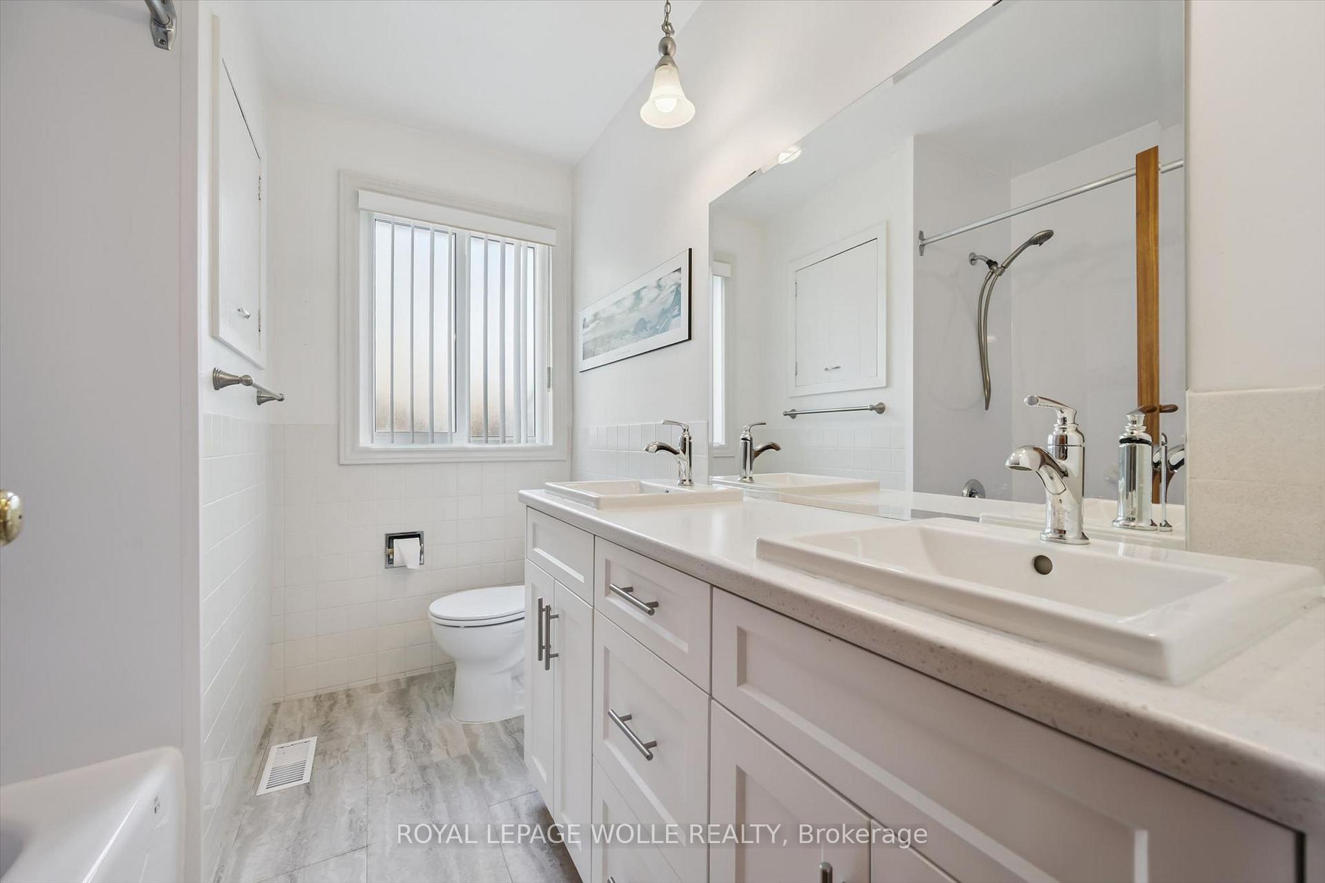 Photo 24 of 14 Ruskview Road, Kitchener, Forest Hill — HOMEH