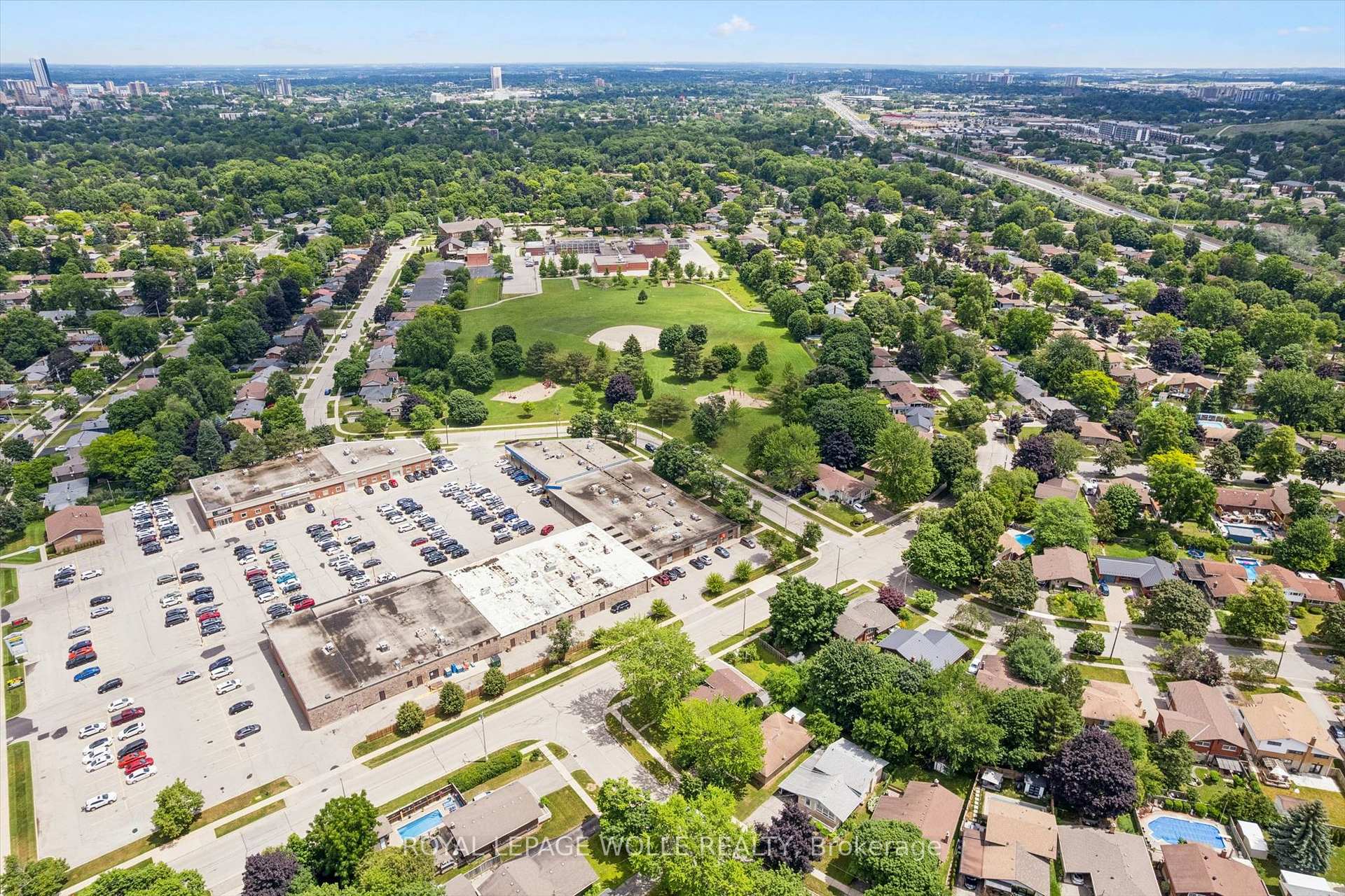 Photo 46 of 14 Ruskview Road, Kitchener, Forest Hill — HOMEH