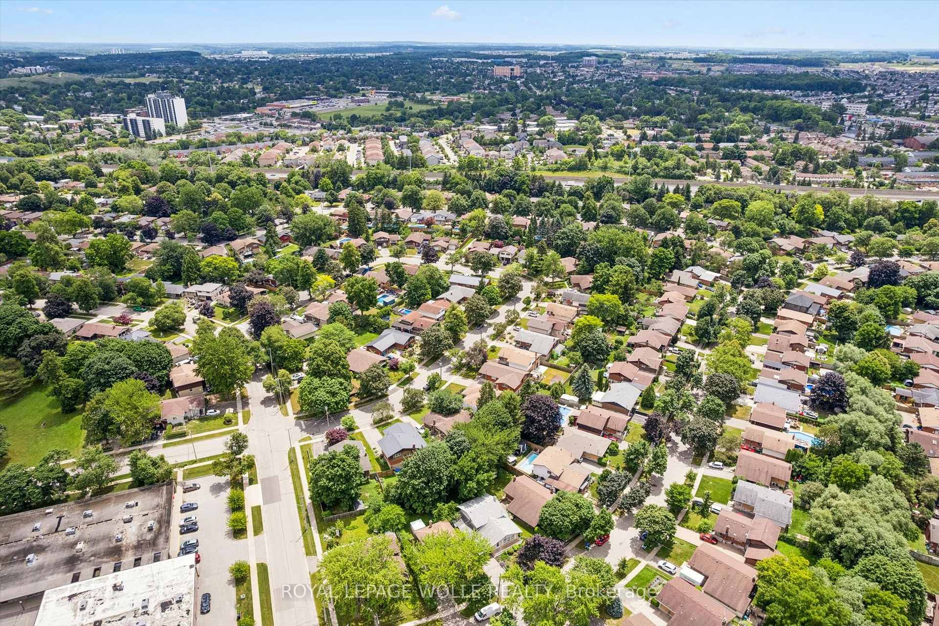 Photo 47 of 14 Ruskview Road, Kitchener, Forest Hill — HOMEH