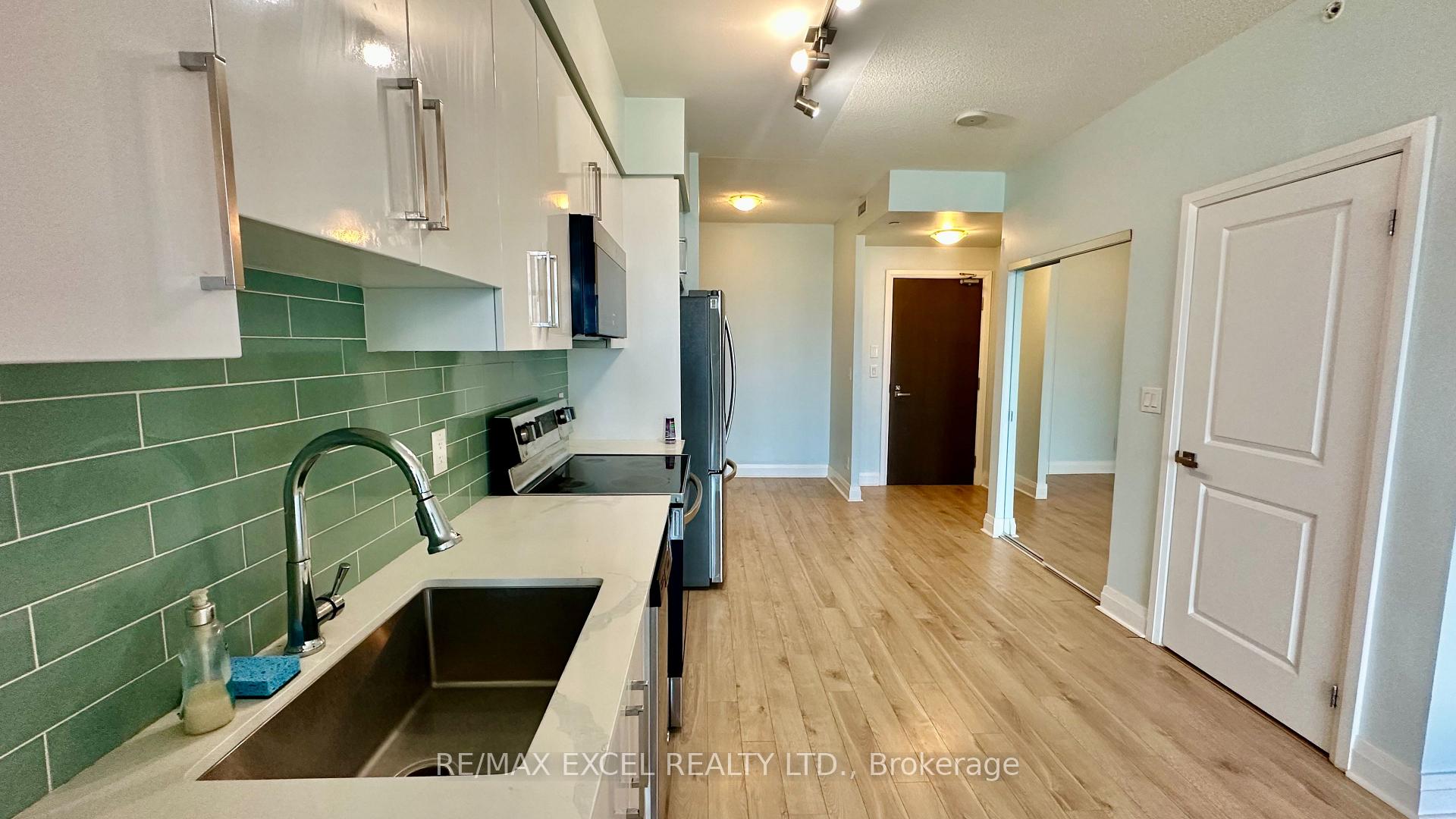 Photo 5 of Unit 1106, 7171 Yonge Street, Markham, Grandview — HOMEH