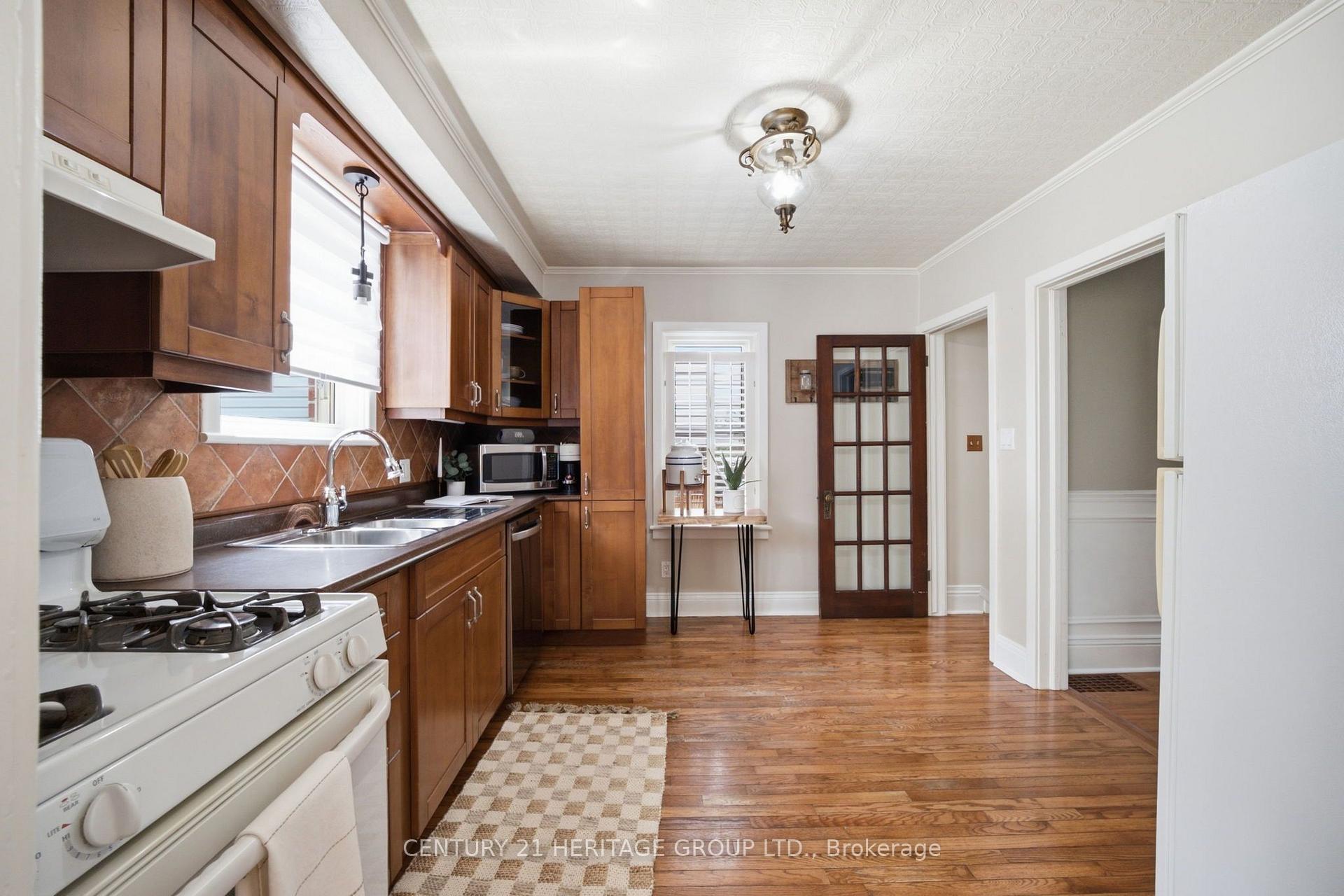 Photo 16 of 19 East 34th Street, Hamilton, Raleigh — HOMEH
