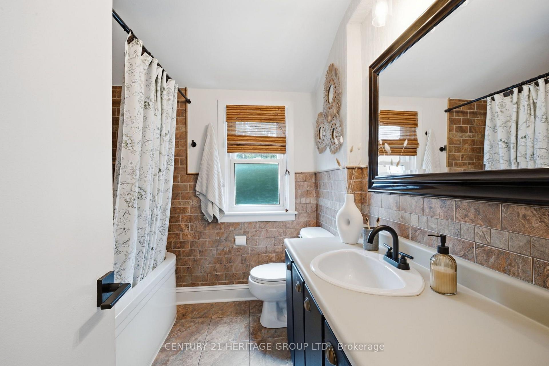 Photo 27 of 19 East 34th Street, Hamilton, Raleigh — HOMEH
