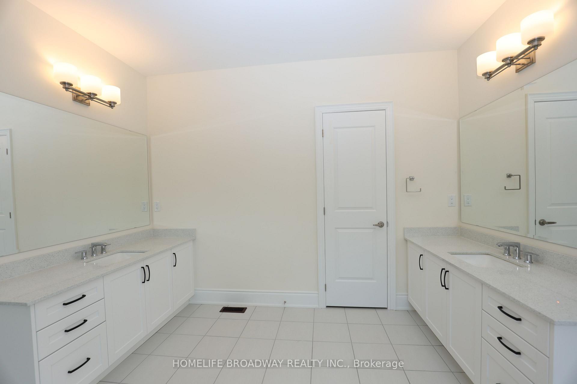 Photo 16 of 11 David Dunlap Boulevard, Richmond Hill, Observatory — HOMEH