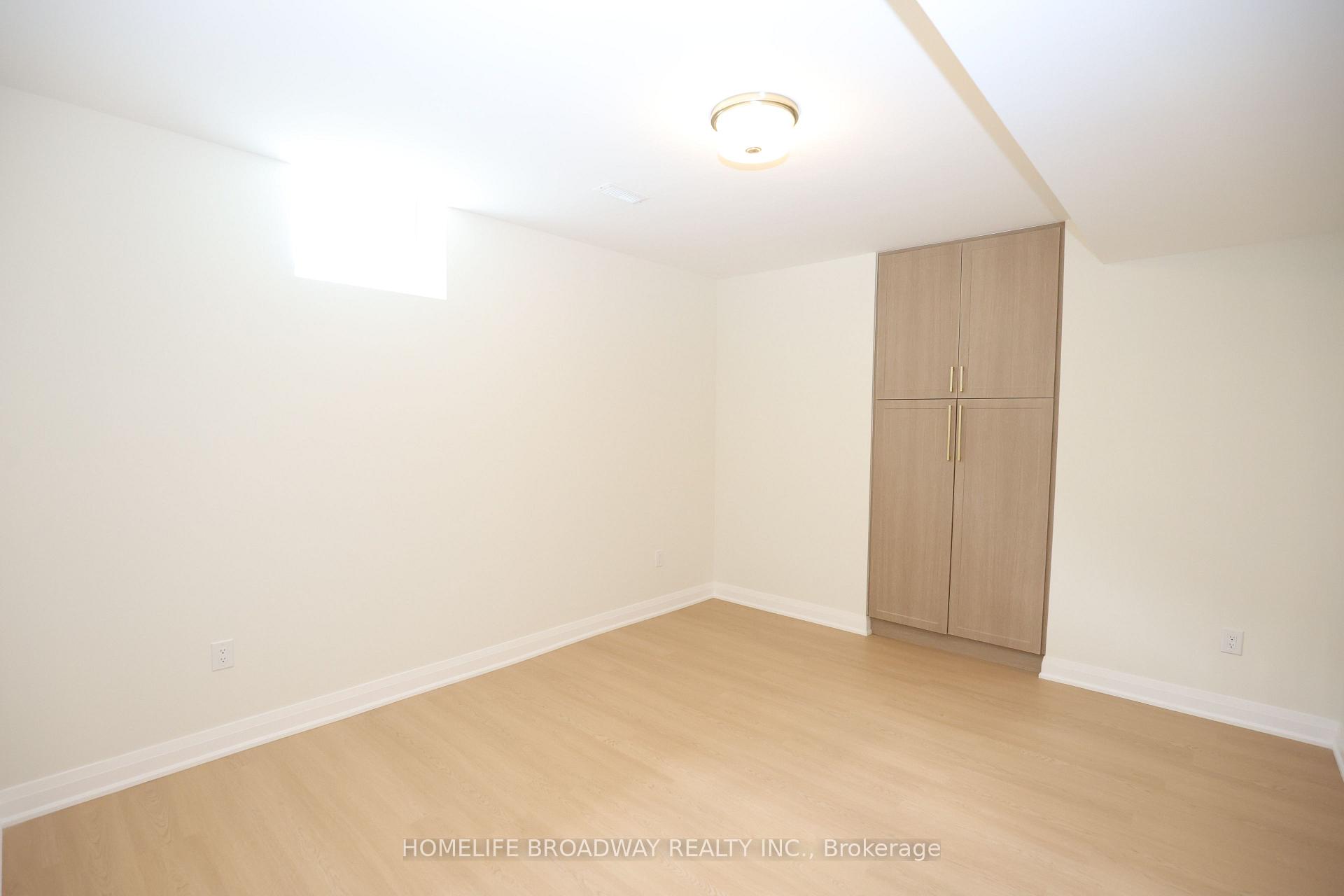 Photo 26 of 11 David Dunlap Boulevard, Richmond Hill, Observatory — HOMEH