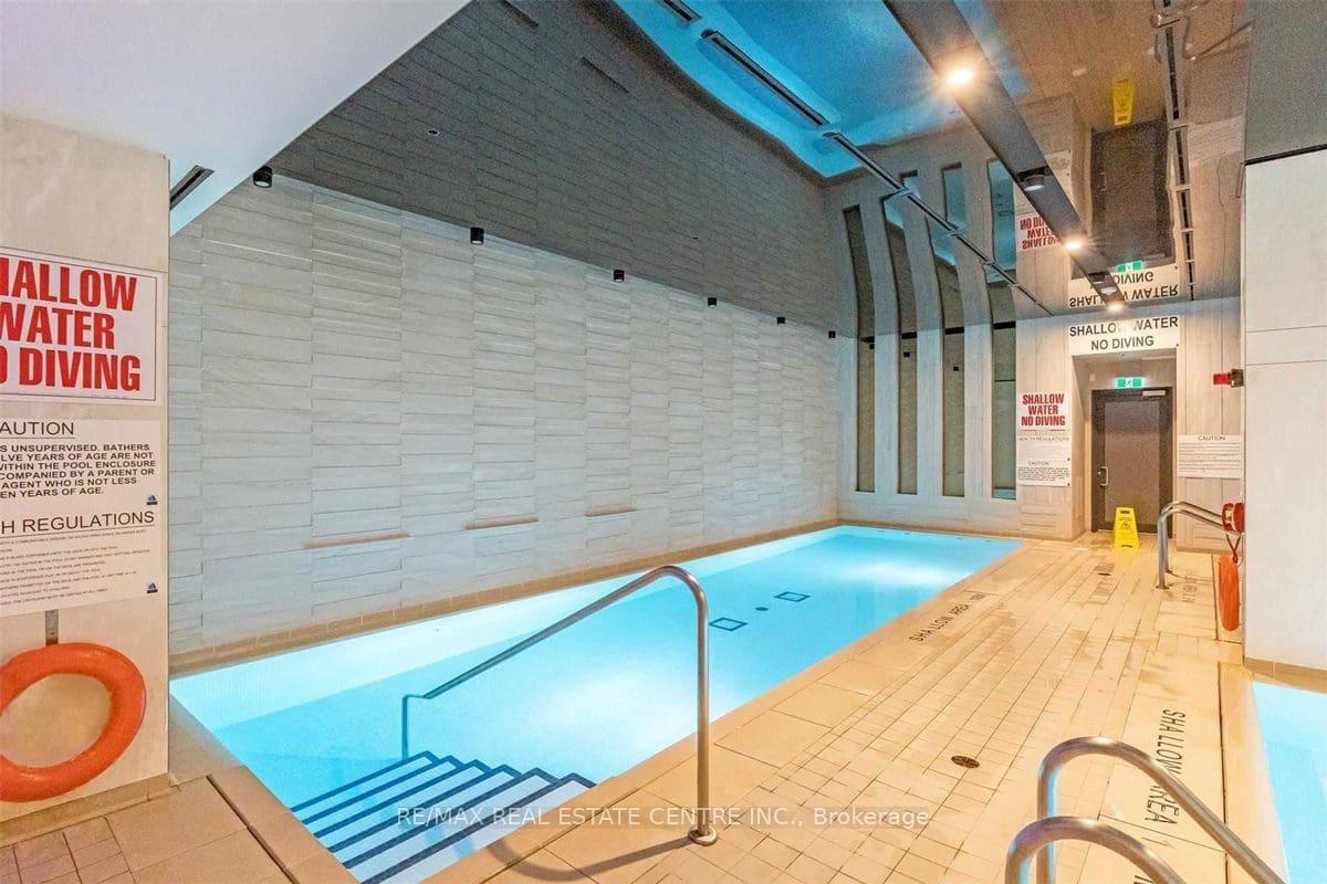 Photo 7 of Unit 812, 19 Bathurst Street, Toronto, Waterfront Communities — HOMEH