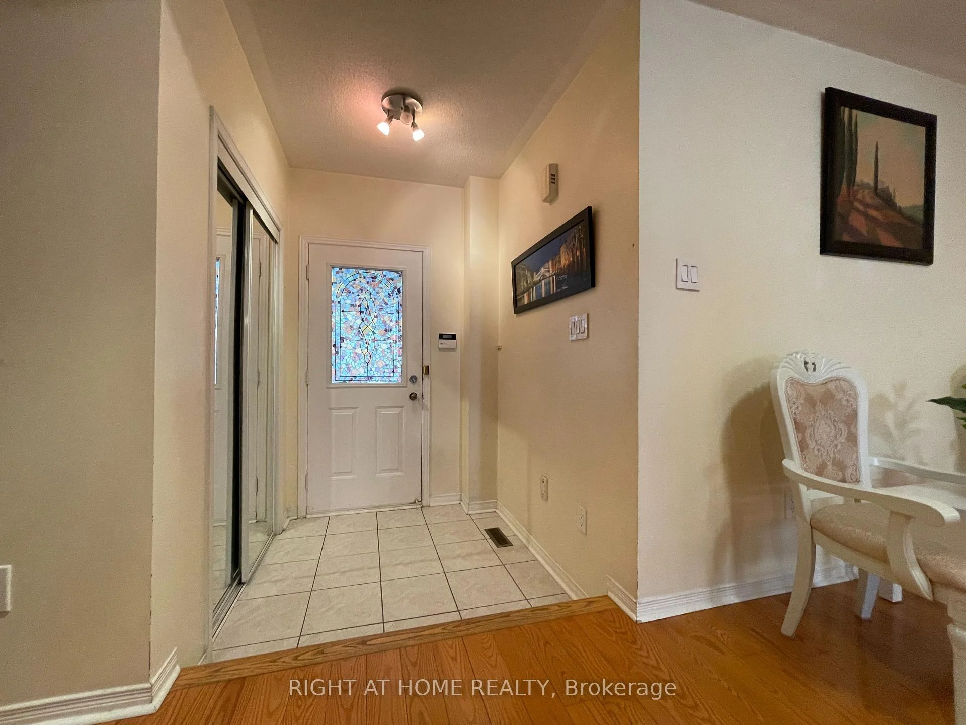 Photo 3 of 106 Novella Road, Vaughan, Patterson — HOMEH