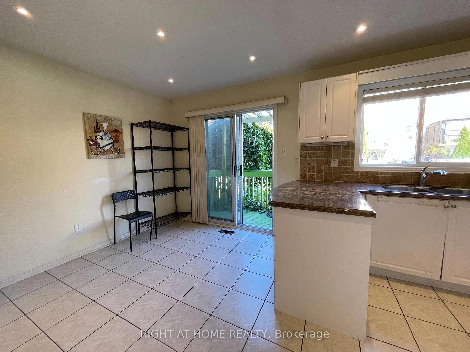 Photo 14 of 106 Novella Road, Vaughan, Patterson — HOMEH