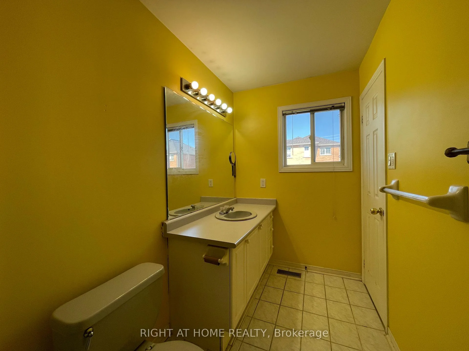 Photo 30 of 106 Novella Road, Vaughan, Patterson — HOMEH