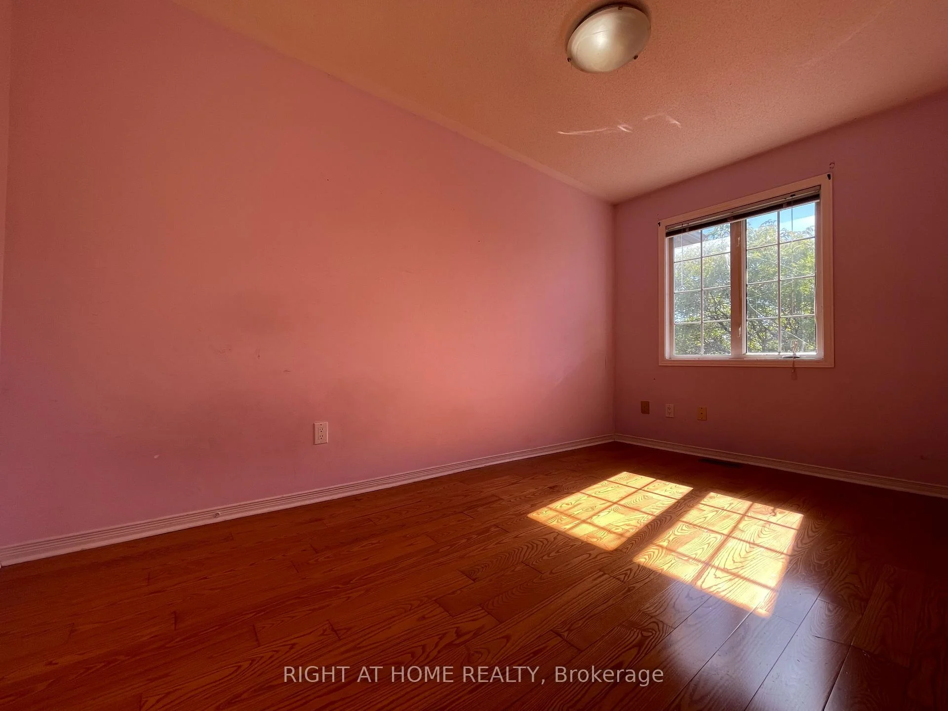 Photo 32 of 106 Novella Road, Vaughan, Patterson — HOMEH