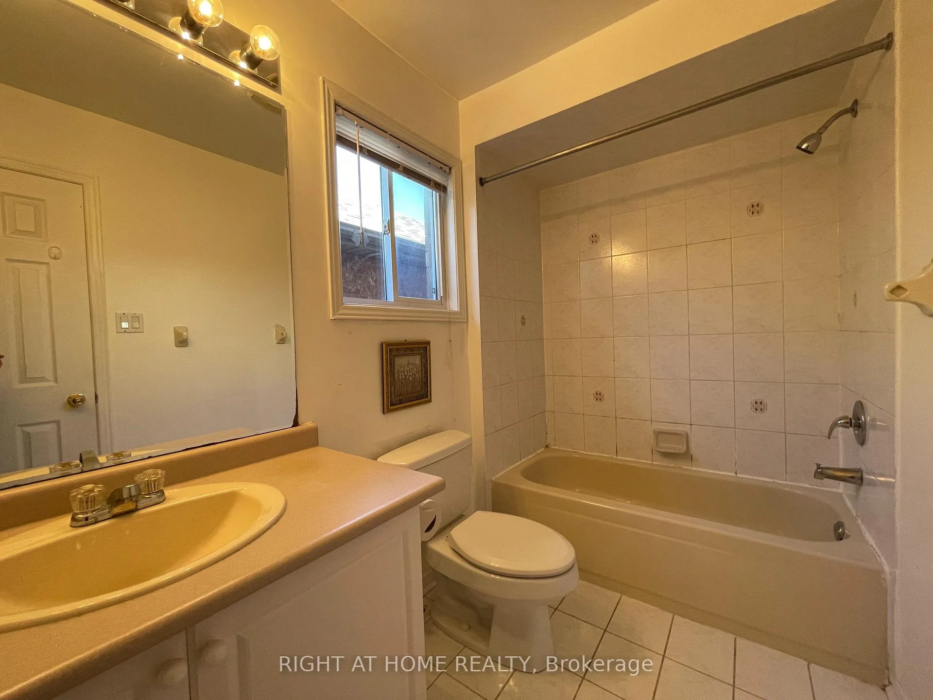 Photo 36 of 106 Novella Road, Vaughan, Patterson — HOMEH