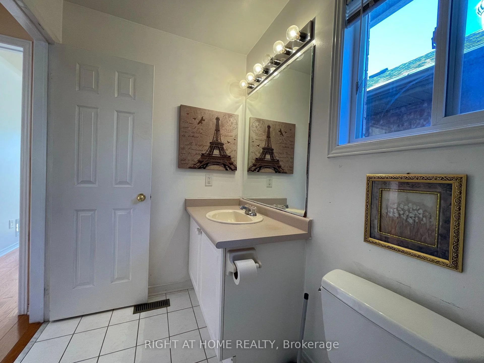 Photo 37 of 106 Novella Road, Vaughan, Patterson — HOMEH