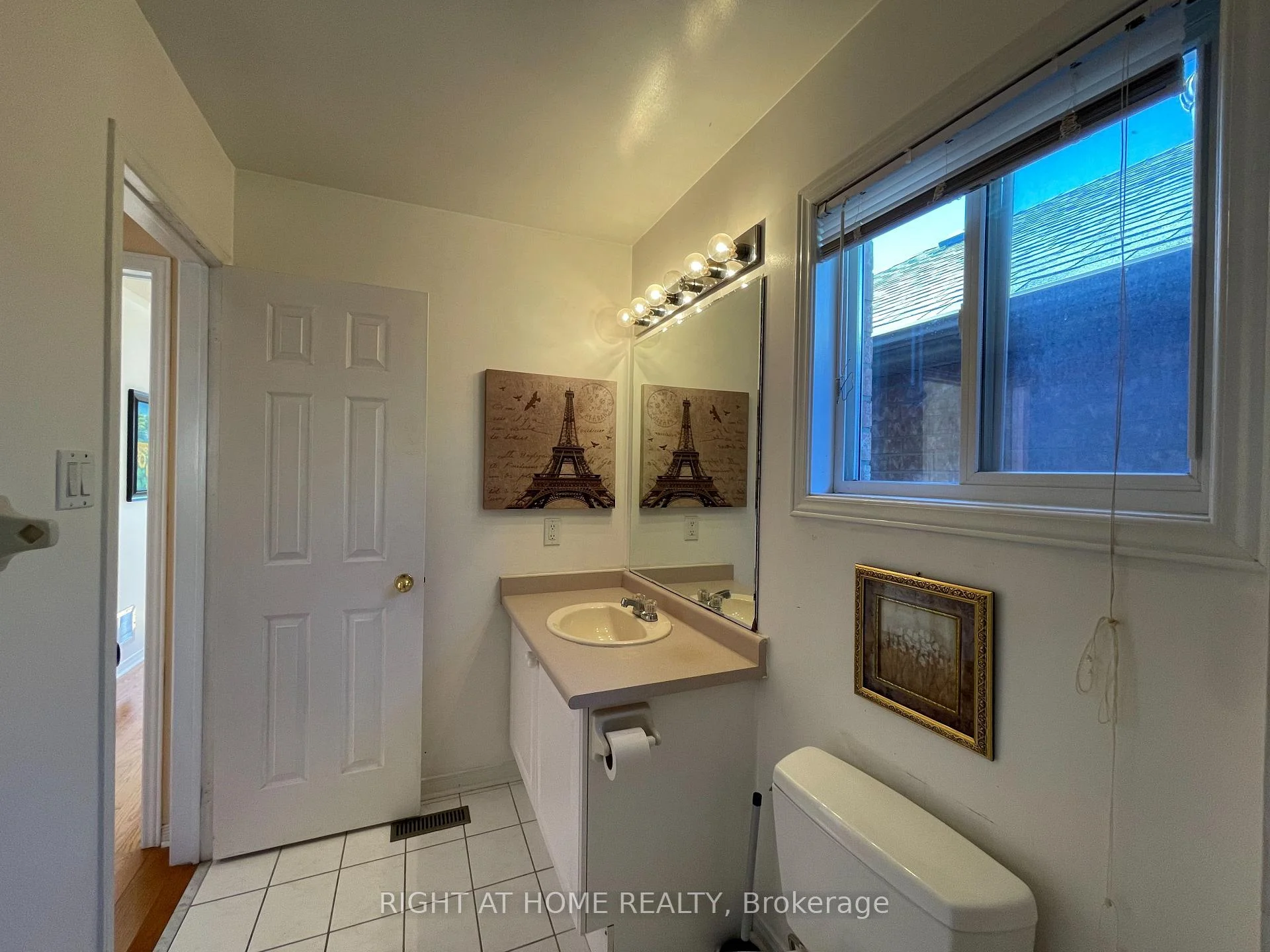 Photo 38 of 106 Novella Road, Vaughan, Patterson — HOMEH
