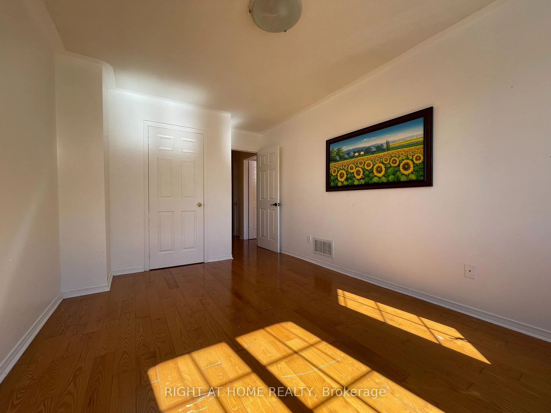 Photo 40 of 106 Novella Road, Vaughan, Patterson — HOMEH
