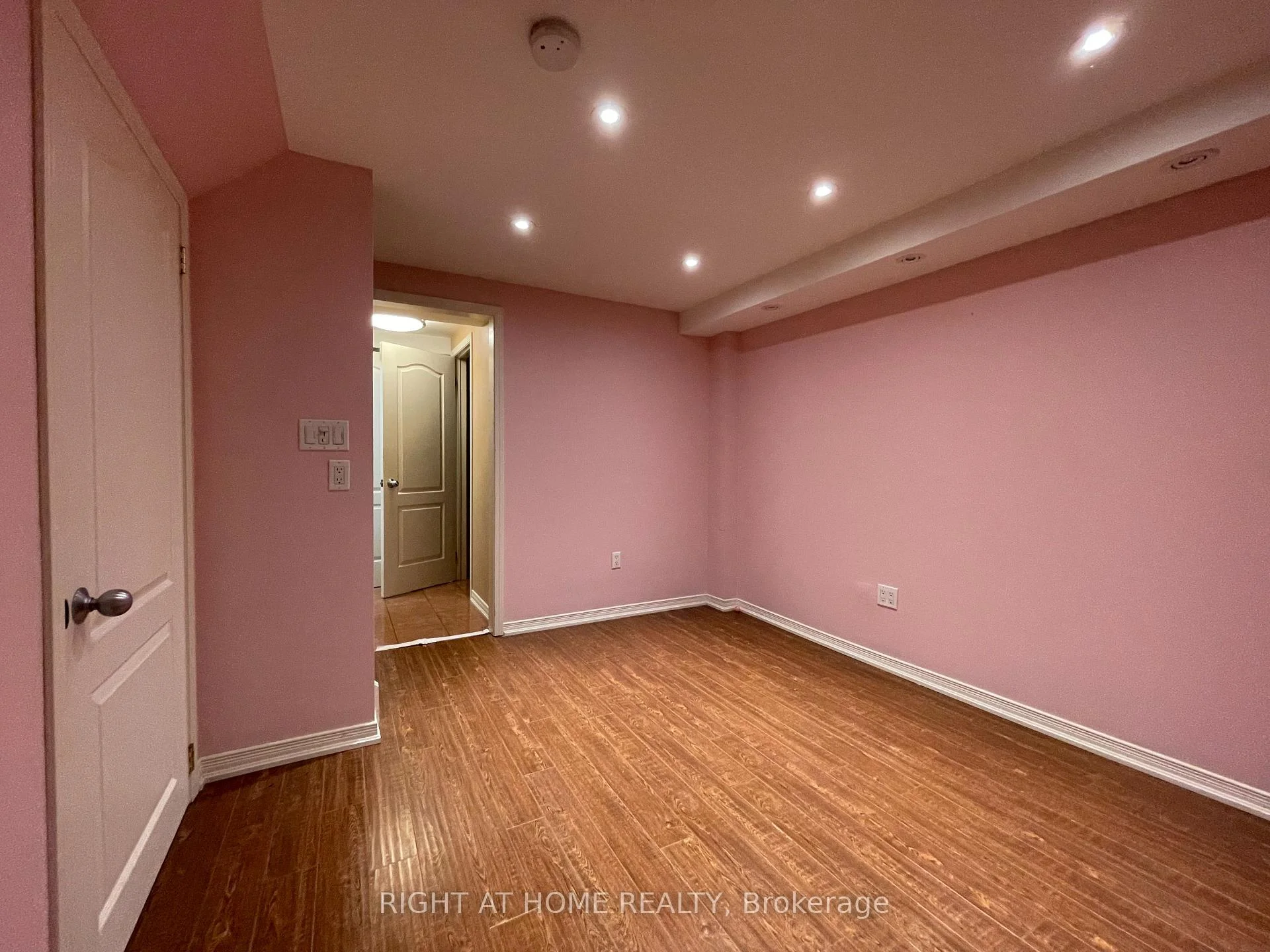 Photo 42 of 106 Novella Road, Vaughan, Patterson — HOMEH