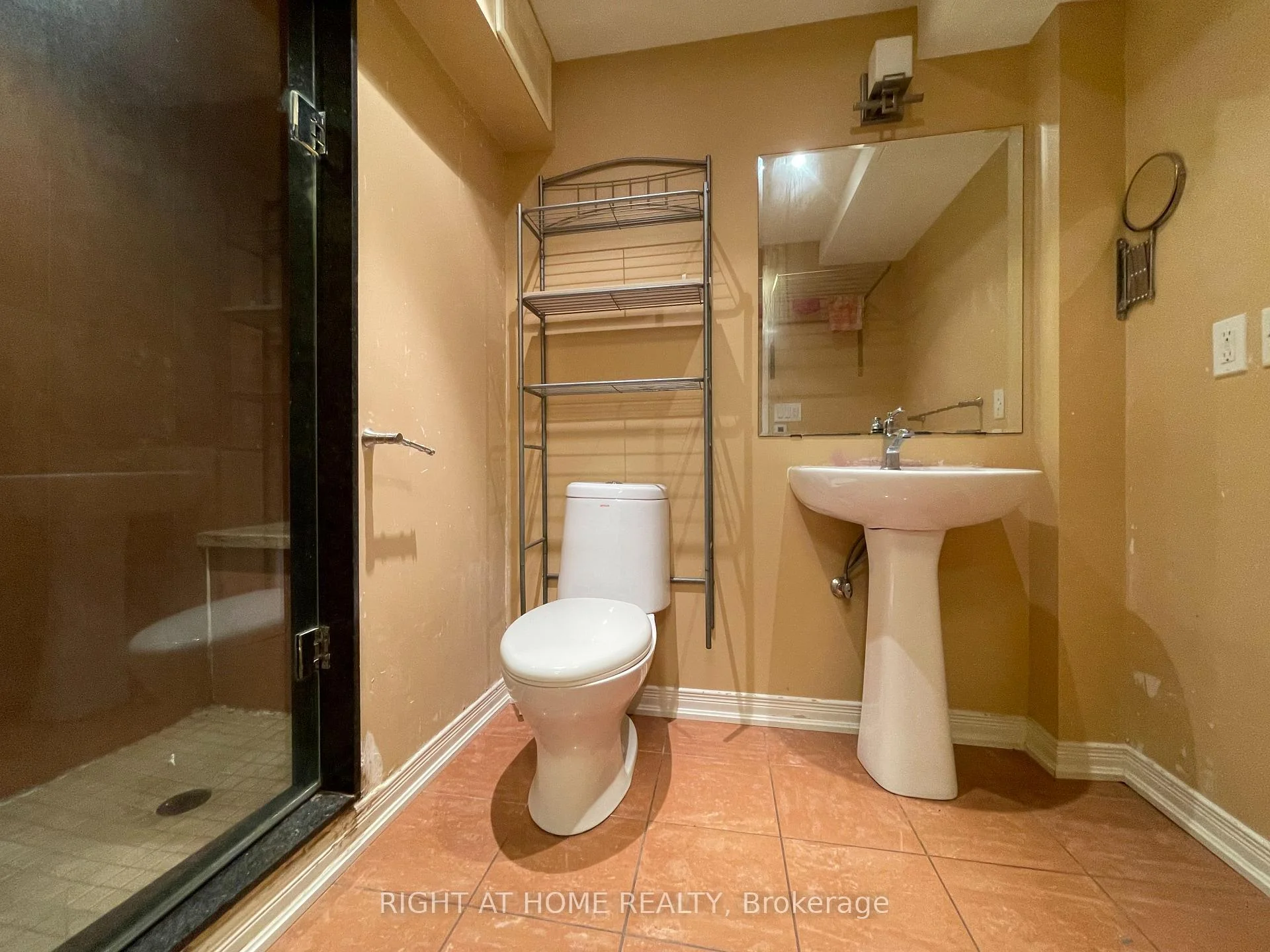 Photo 44 of 106 Novella Road, Vaughan, Patterson — HOMEH