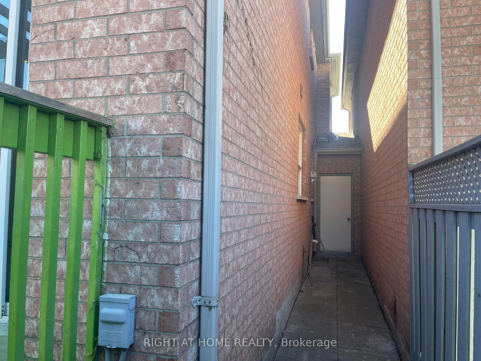 Photo 49 of 106 Novella Road, Vaughan, Patterson — HOMEH