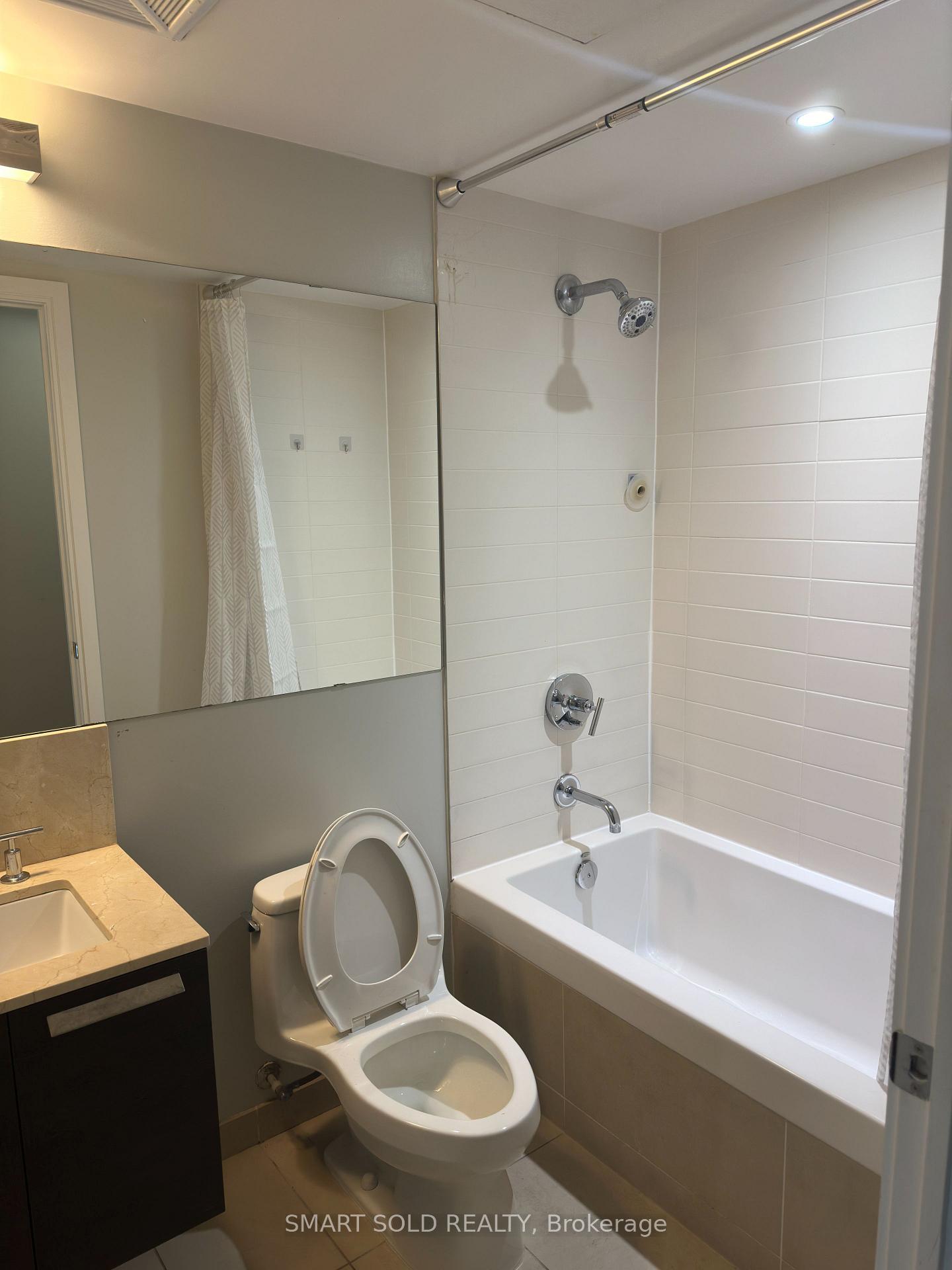 Photo 3 of Unit 1907, 42 Charles Street E, Toronto, Church-Yonge Corridor — HOMEH