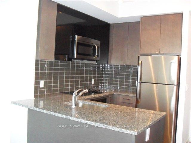 Photo 5 of Unit 2604, 89 Dunfield Avenue, Toronto, Mount Pleasant West — HOMEH