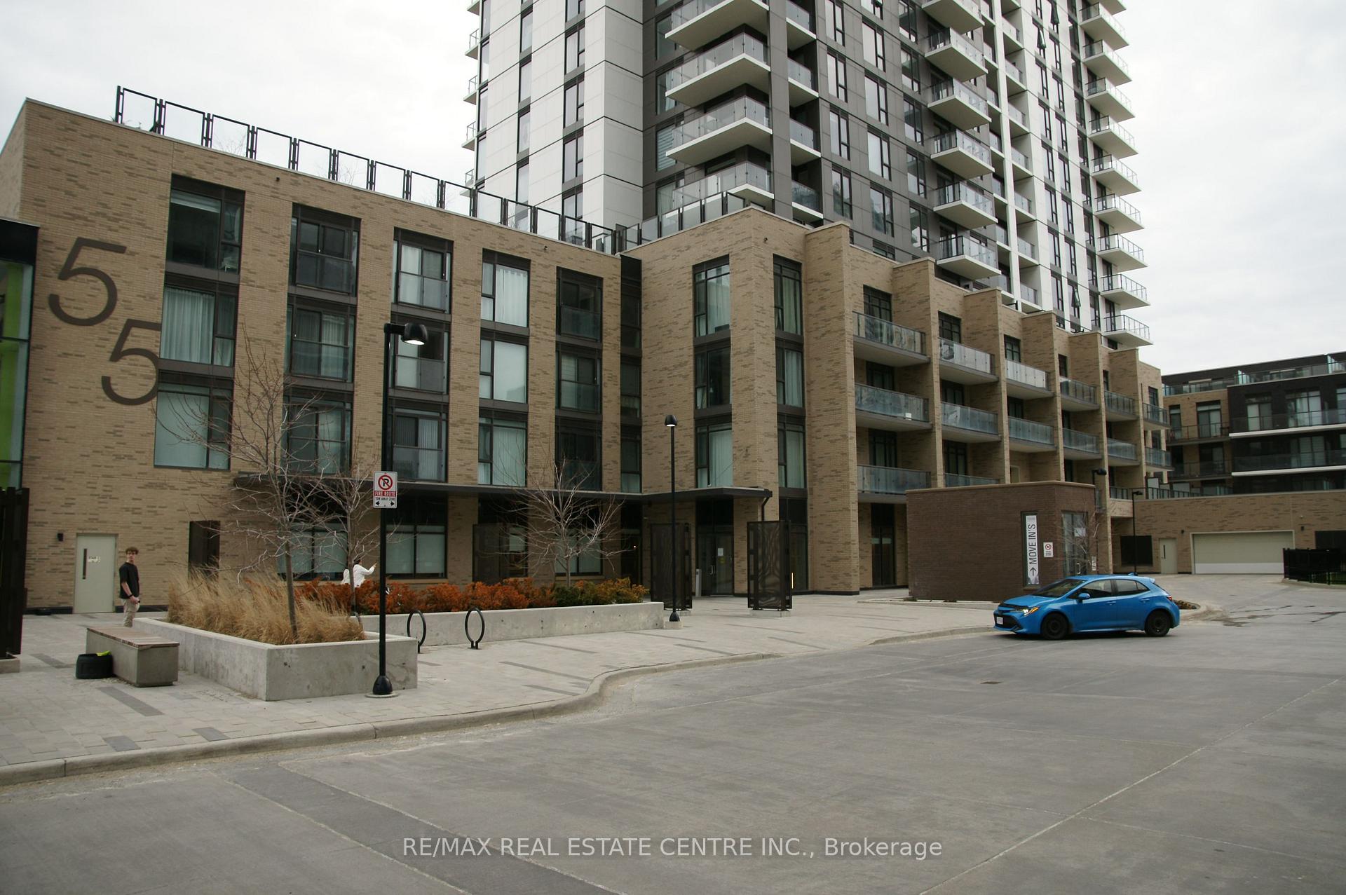 Photo 3 of Unit 1006, 55 Duke Street W, Kitchener, City Commercial Core — HOMEH