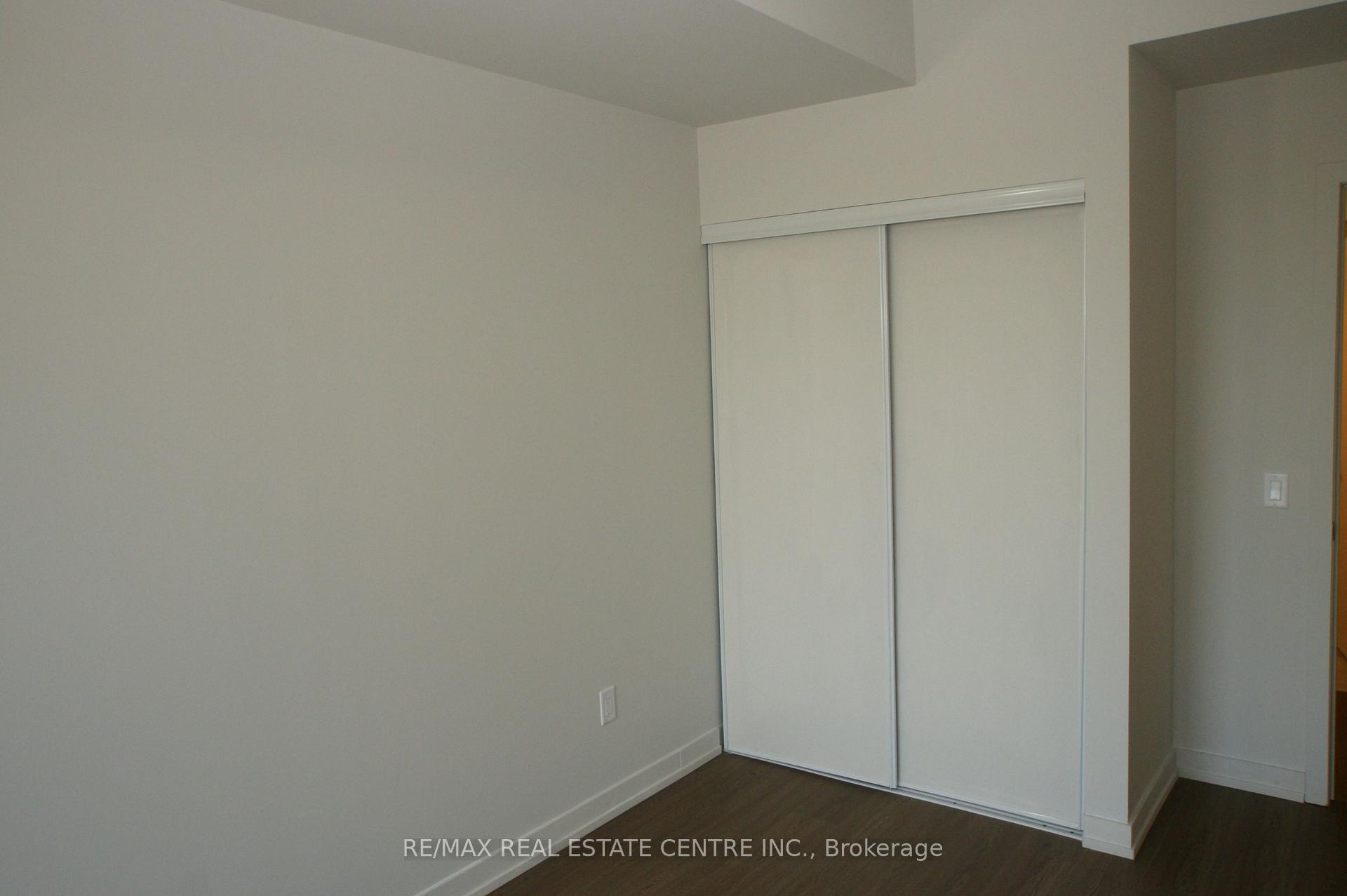 Photo 15 of Unit 1006, 55 Duke Street W, Kitchener, City Commercial Core — HOMEH