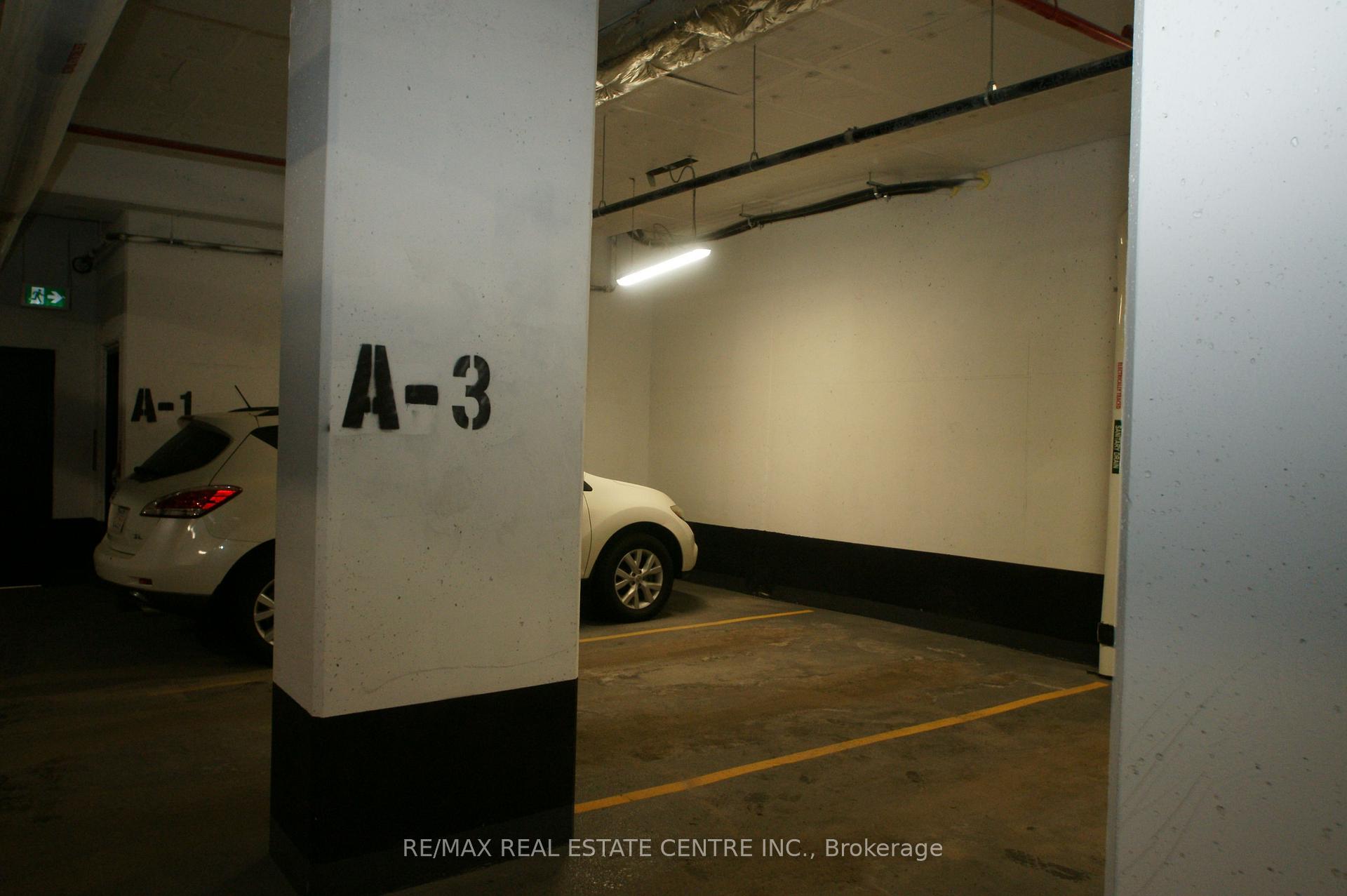 Photo 19 of Unit 1006, 55 Duke Street W, Kitchener, City Commercial Core — HOMEH