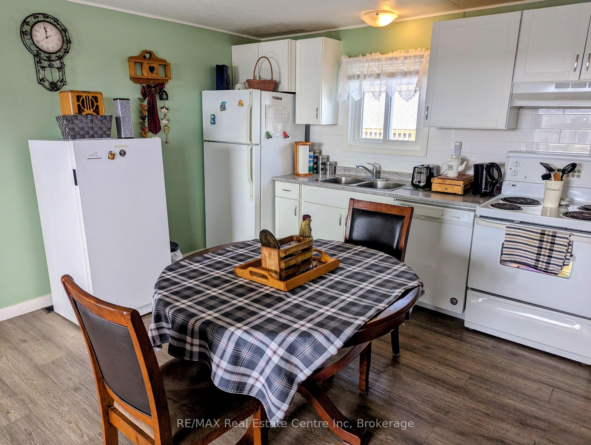 Photo 17 of 27 Cranberry Drive, Ashfield-Colborne-Wawanosh, Colborne — HOMEH