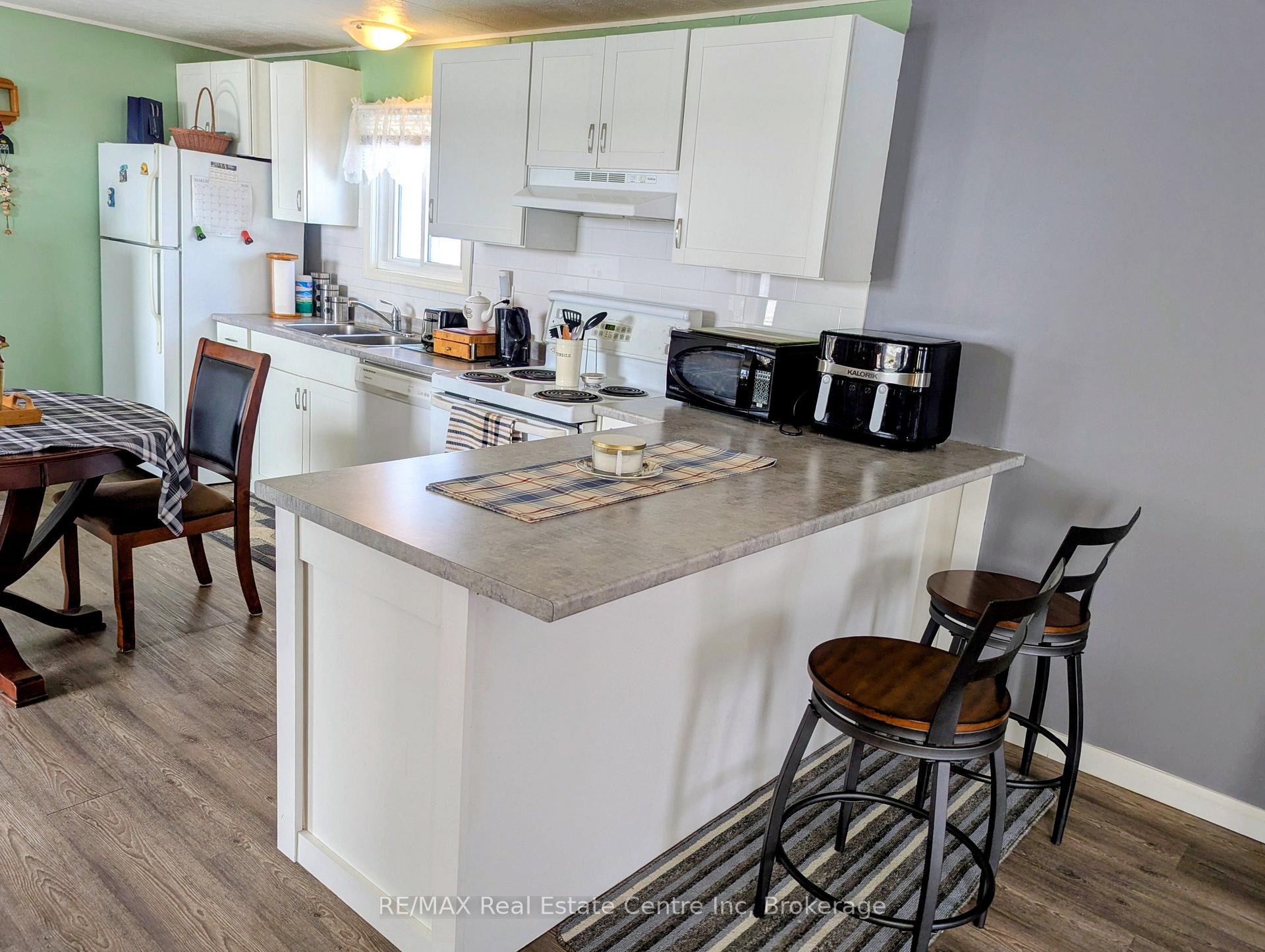 Photo 18 of 27 Cranberry Drive, Ashfield-Colborne-Wawanosh, Colborne — HOMEH