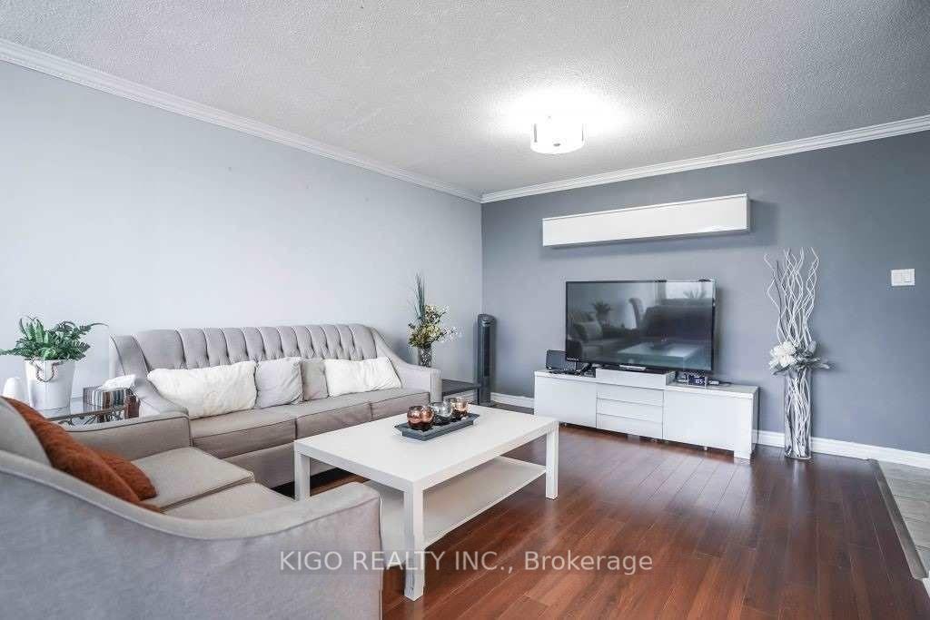 Photo 7 of Unit 907, 21 Markbrook Lane, Etobicoke, Rexdale-Kipling — HOMEH