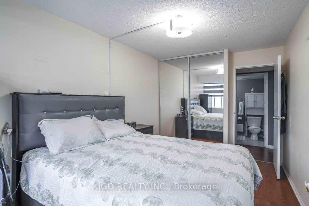 Photo 10 of Unit 907, 21 Markbrook Lane, Etobicoke, Rexdale-Kipling — HOMEH