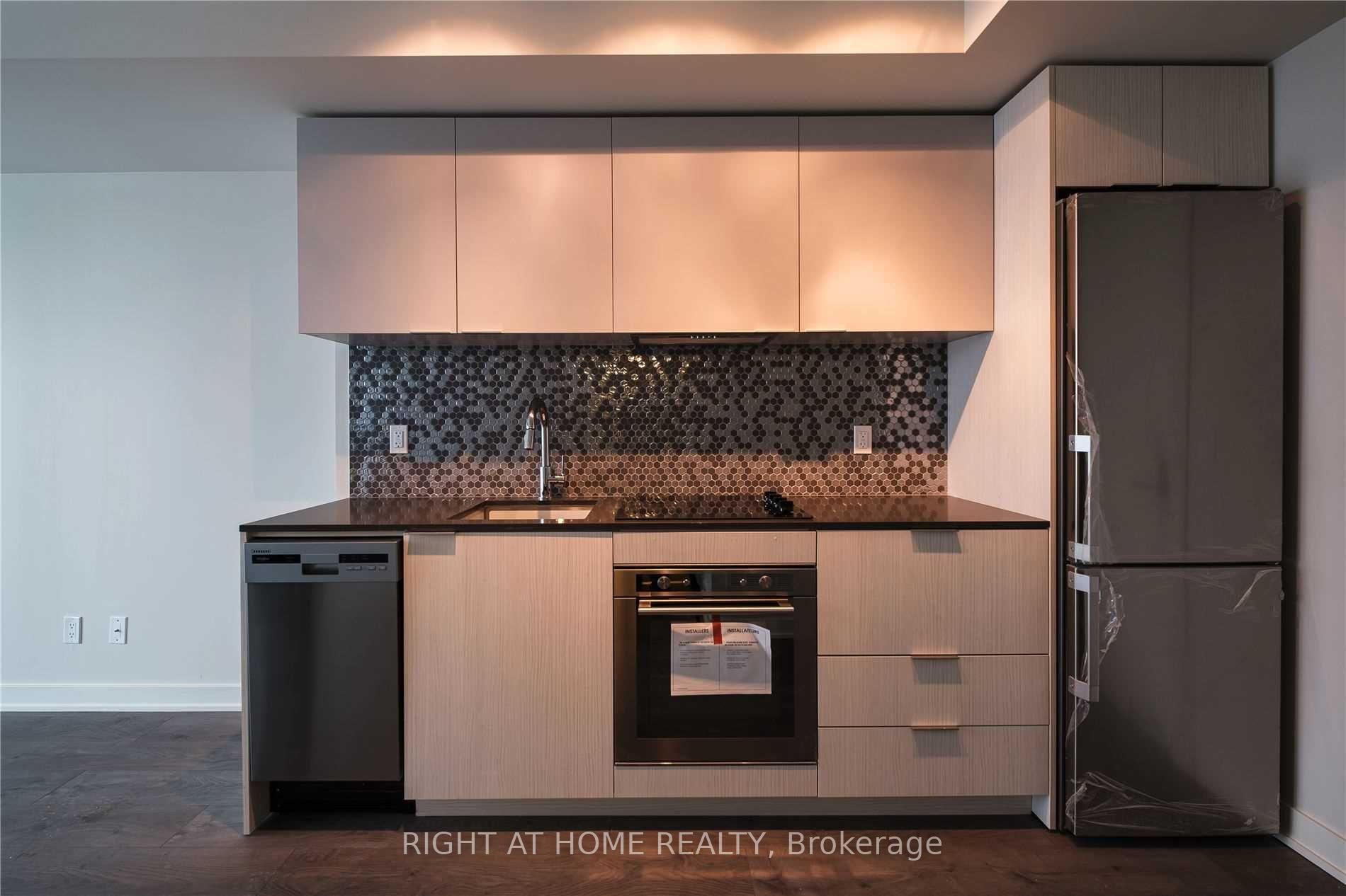 Photo 2 of Unit 08, 2 Sonic Way, Toronto, Flemingdon Park — HOMEH