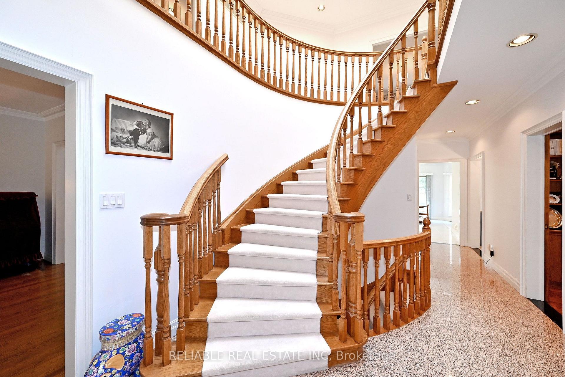 Photo 19 of 209 Alfred Avenue, North York, Willowdale East — HOMEH