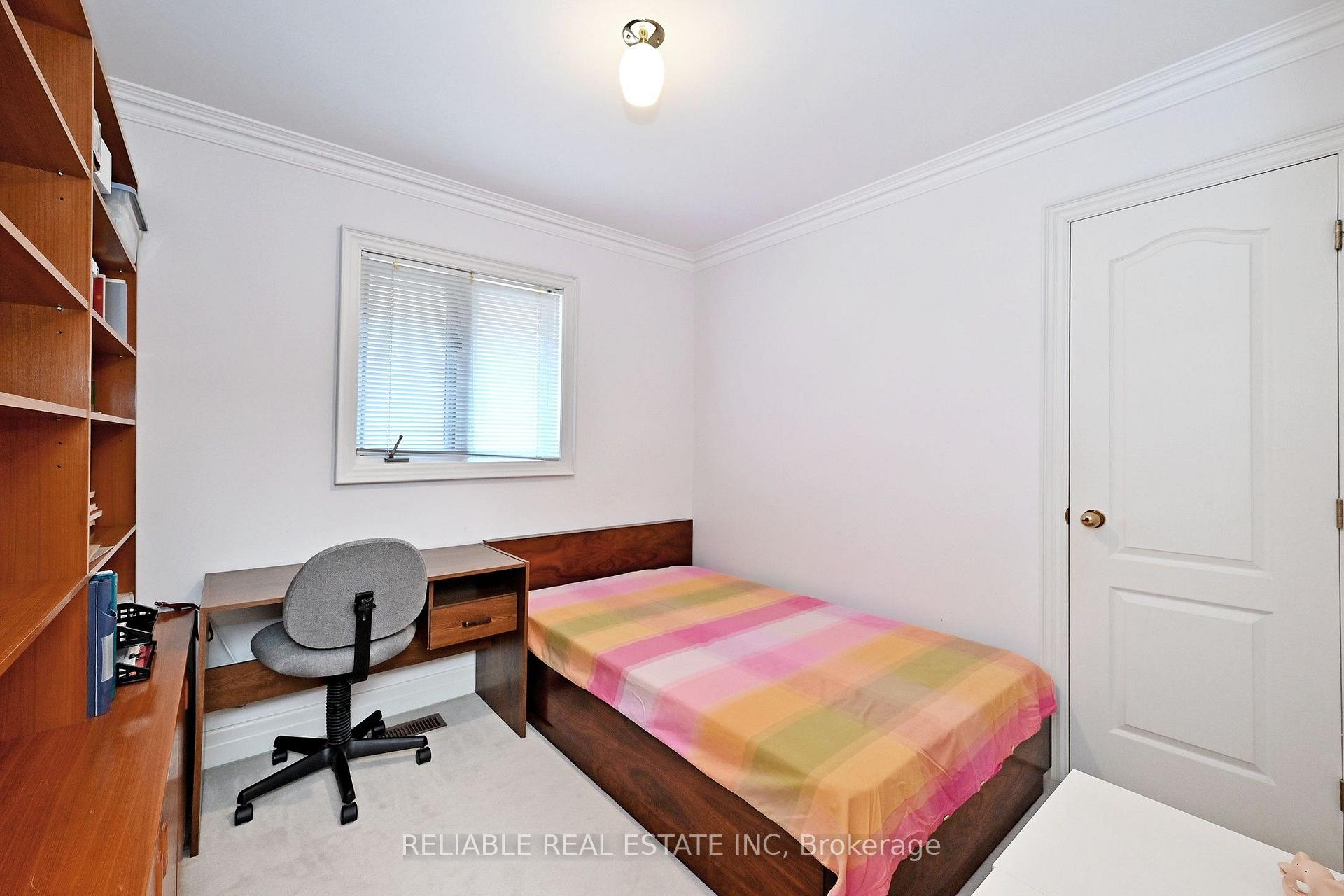 Photo 34 of 209 Alfred Avenue, North York, Willowdale East — HOMEH
