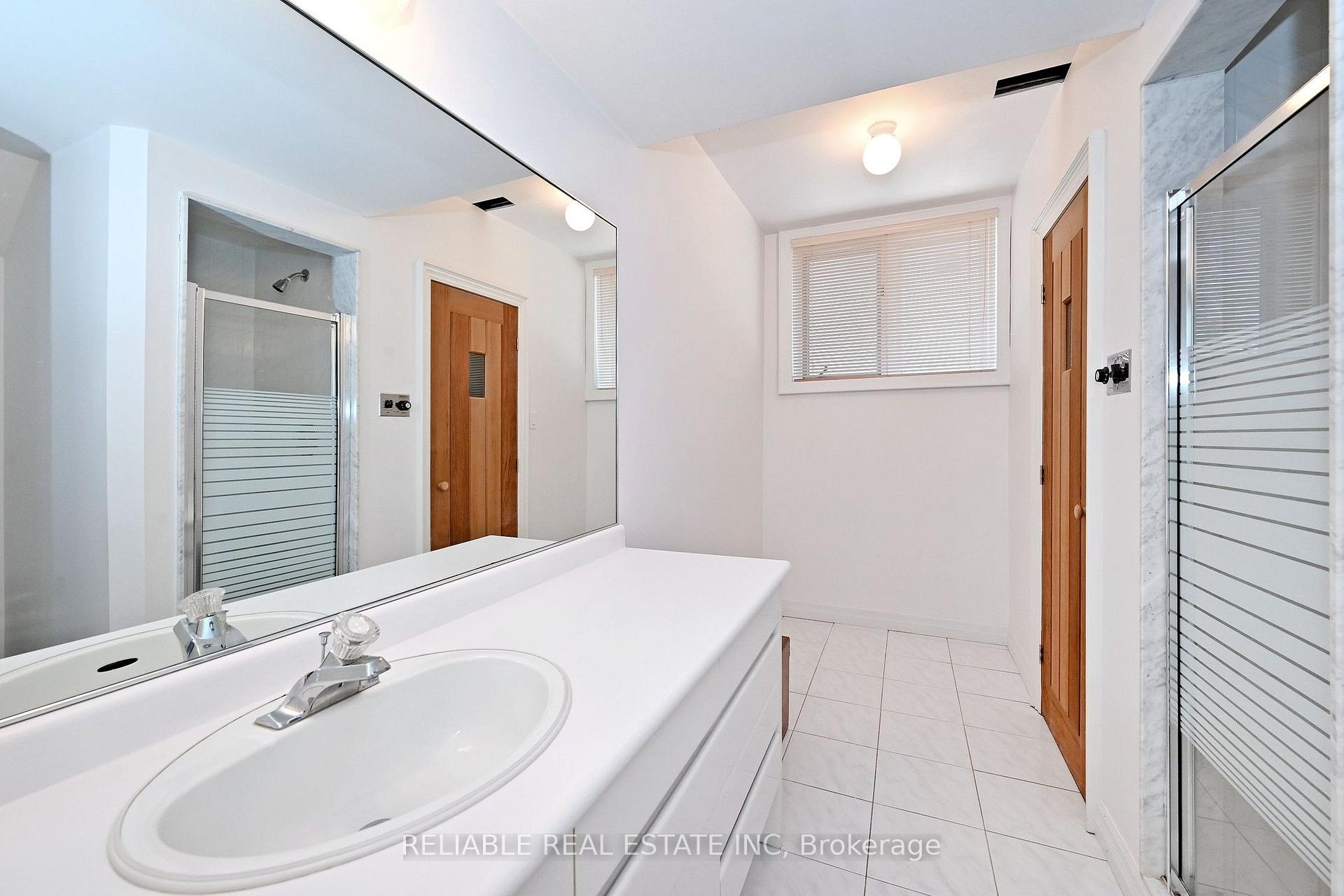 Photo 43 of 209 Alfred Avenue, North York, Willowdale East — HOMEH