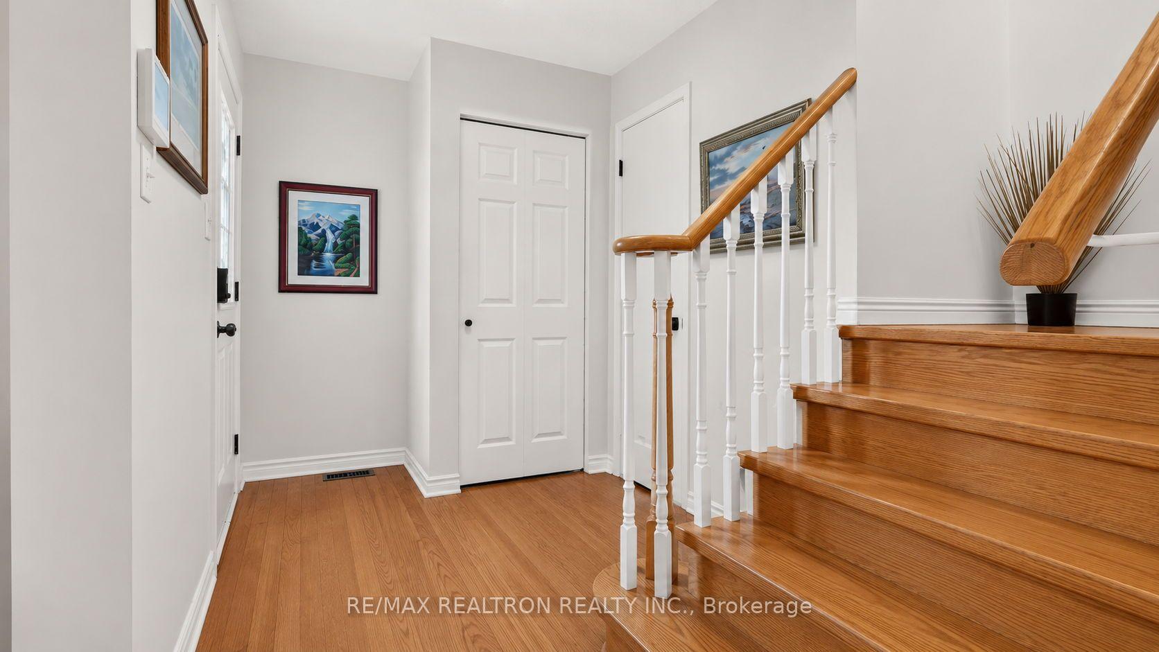 Photo 5 of 116 Andona Crescent, Scarborough, Centennial Scarborough — HOMEH