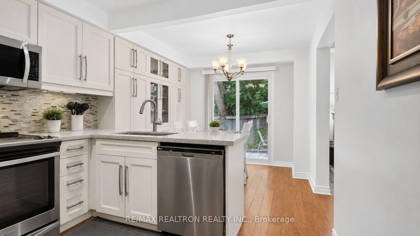 Photo 7 of 116 Andona Crescent, Scarborough, Centennial Scarborough — HOMEH