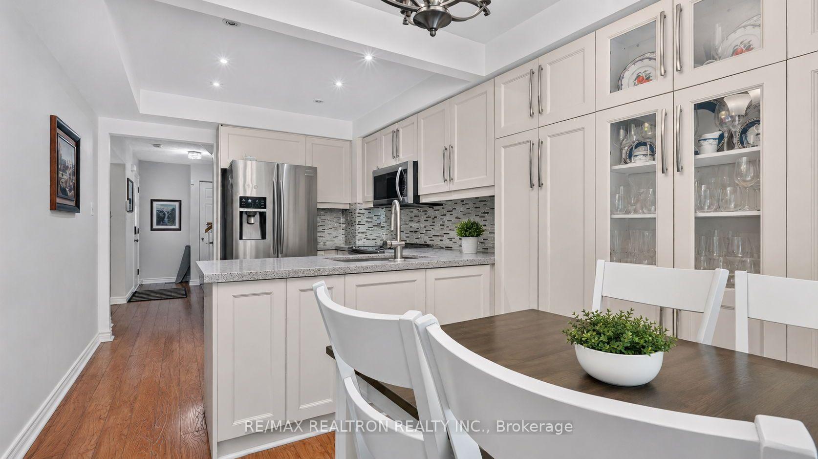 Photo 11 of 116 Andona Crescent, Scarborough, Centennial Scarborough — HOMEH