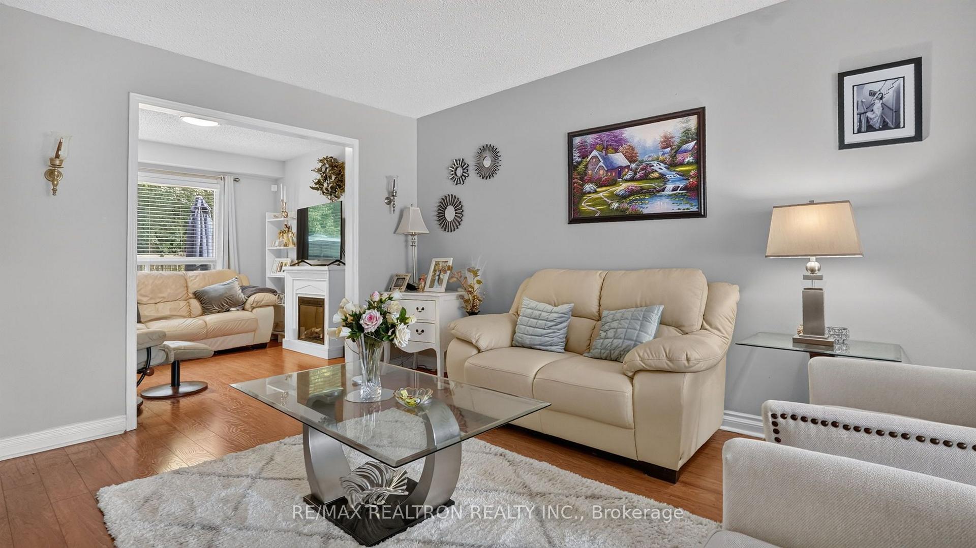 Photo 12 of 116 Andona Crescent, Scarborough, Centennial Scarborough — HOMEH