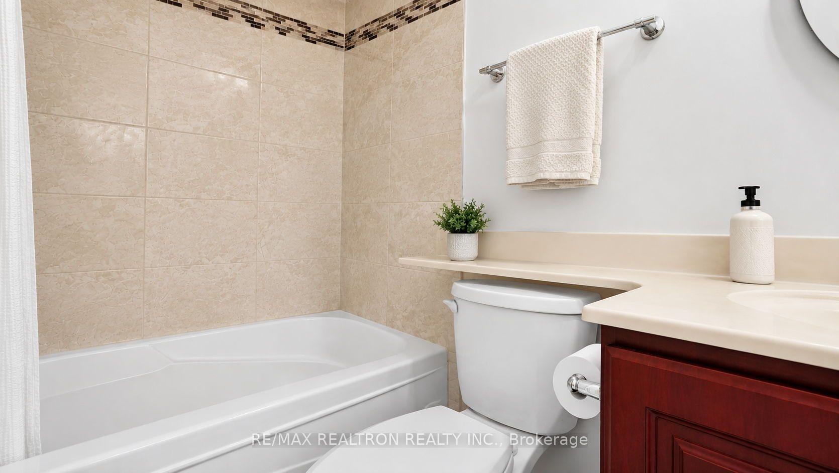 Photo 23 of 116 Andona Crescent, Scarborough, Centennial Scarborough — HOMEH