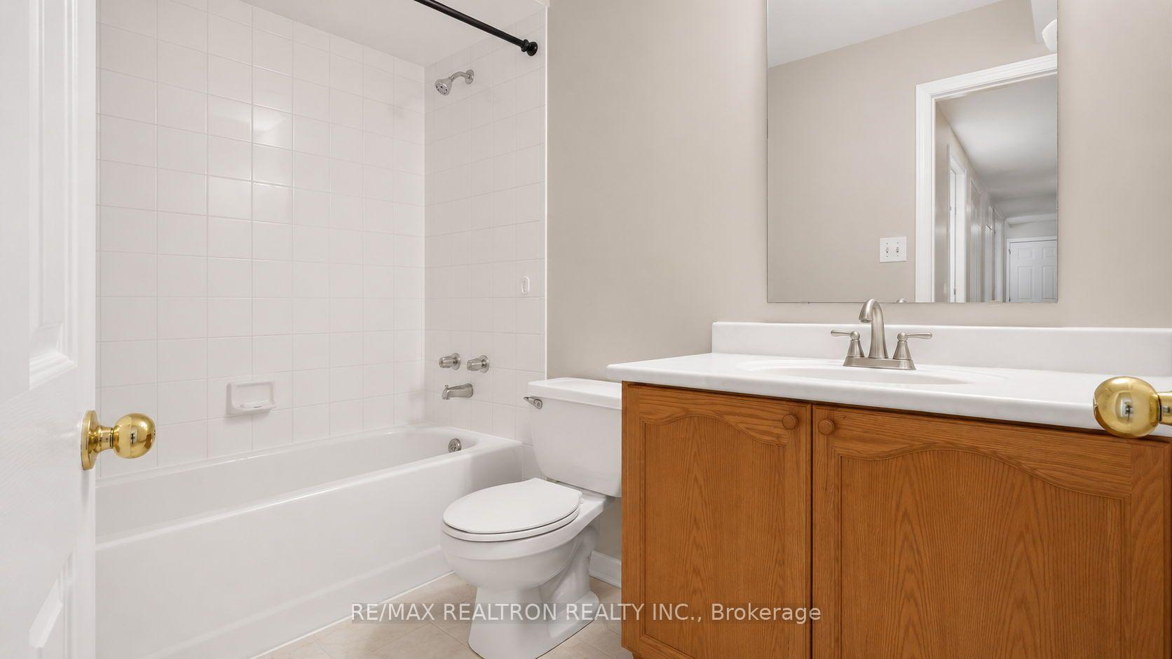 Photo 32 of 116 Andona Crescent, Scarborough, Centennial Scarborough — HOMEH
