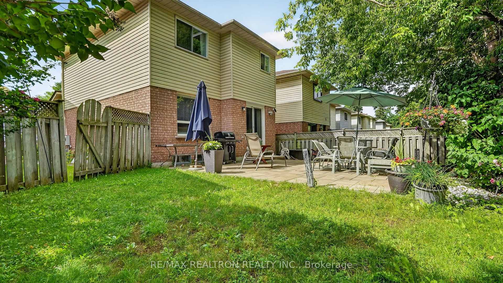 Photo 35 of 116 Andona Crescent, Scarborough, Centennial Scarborough — HOMEH