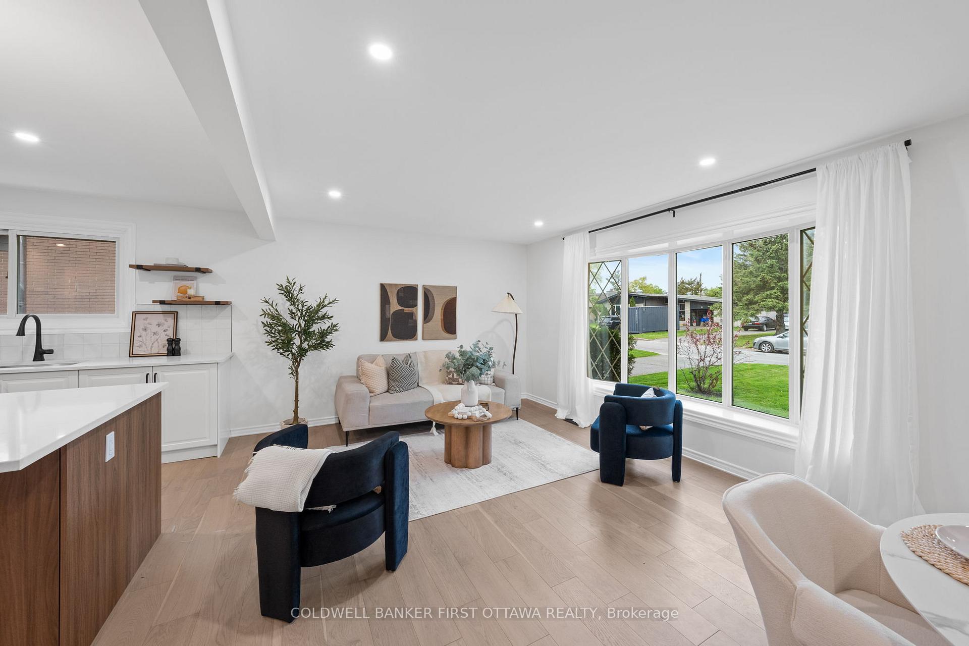 Photo 12 of 26 Spring Garden Avenue, Ottawa, Meadowlands/Crestview — HOMEH