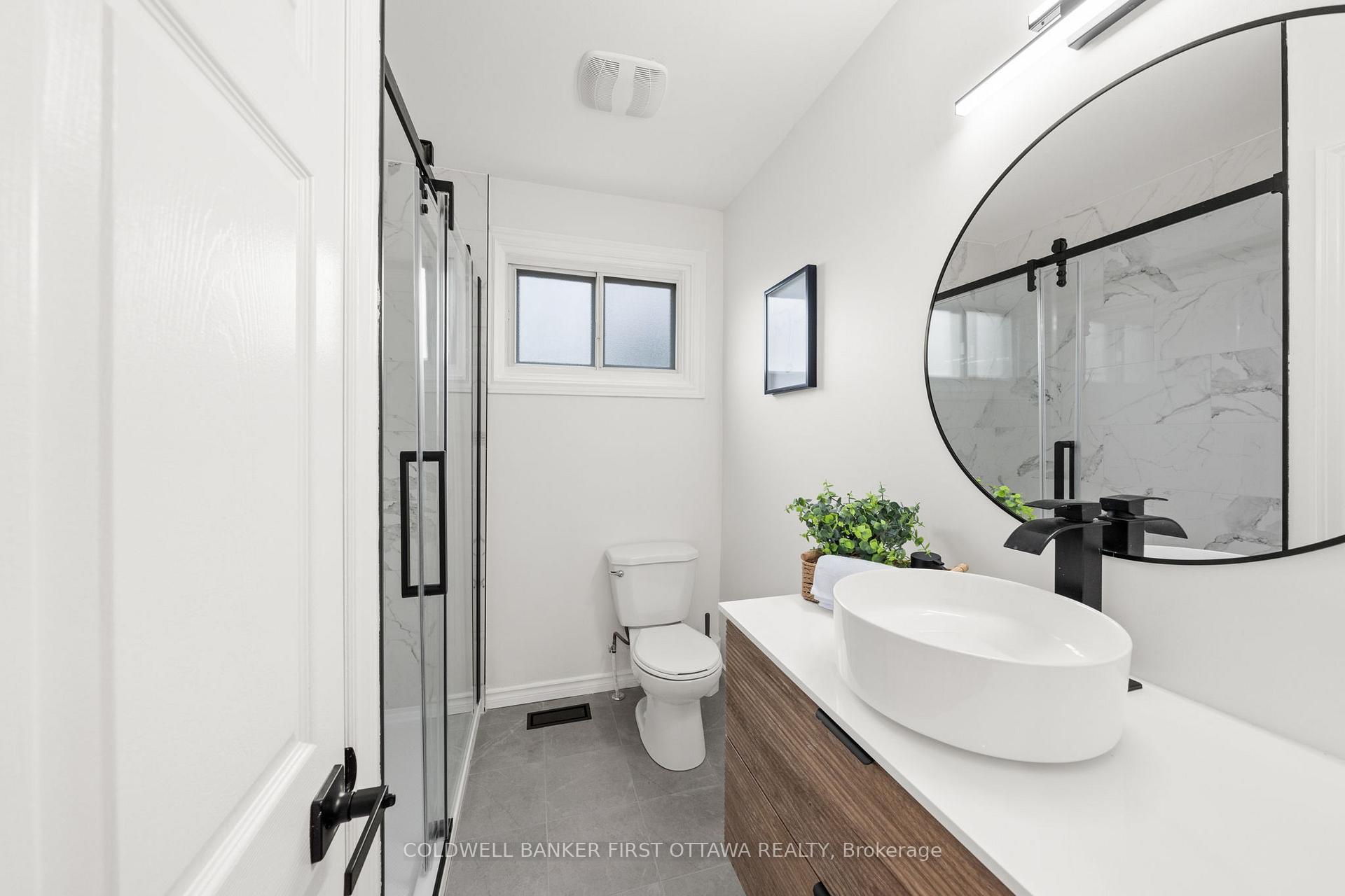 Photo 17 of 26 Spring Garden Avenue, Ottawa, Meadowlands/Crestview — HOMEH