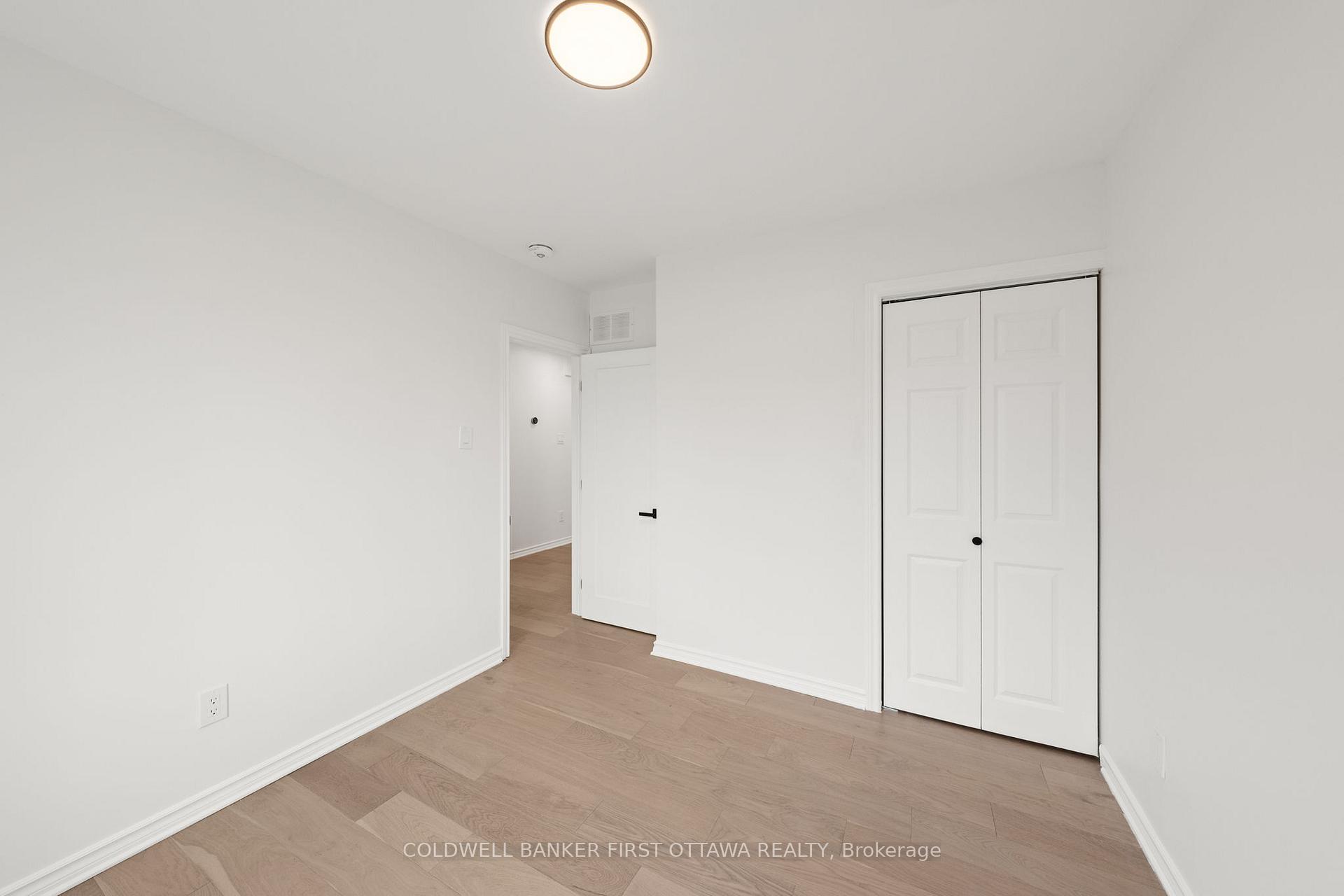 Photo 19 of 26 Spring Garden Avenue, Ottawa, Meadowlands/Crestview — HOMEH