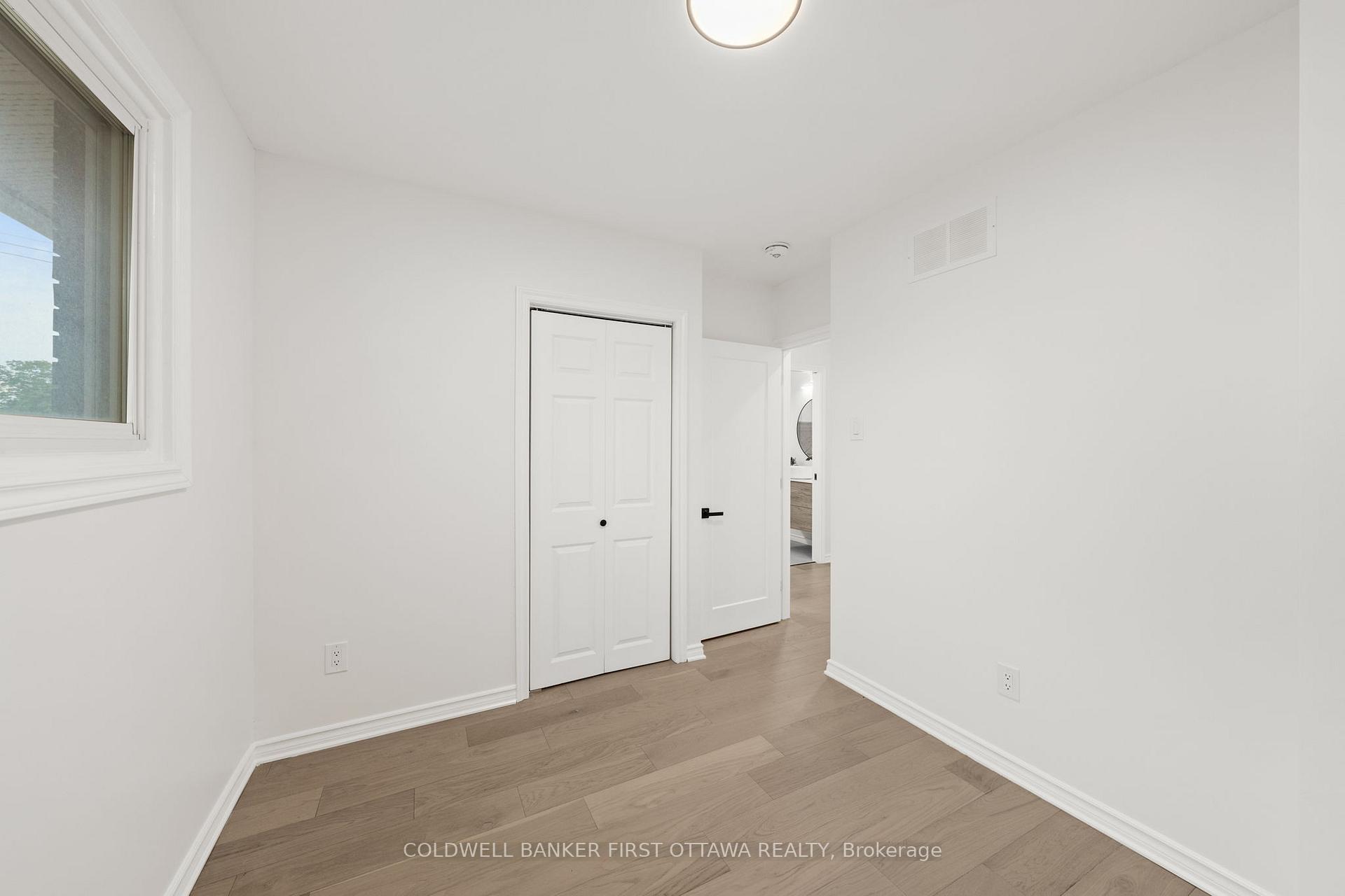 Photo 20 of 26 Spring Garden Avenue, Ottawa, Meadowlands/Crestview — HOMEH