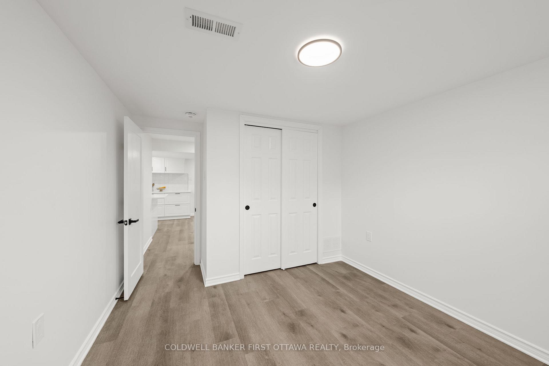 Photo 27 of 26 Spring Garden Avenue, Ottawa, Meadowlands/Crestview — HOMEH
