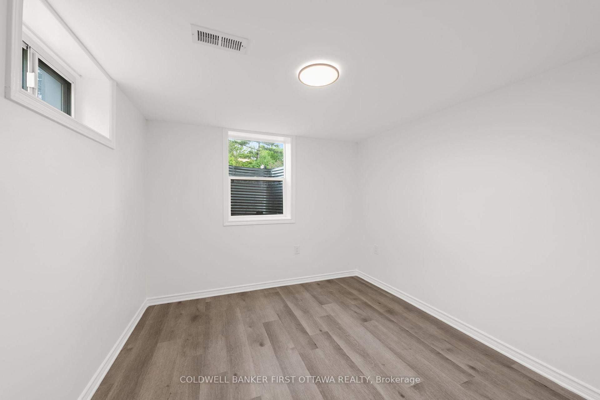 Photo 28 of 26 Spring Garden Avenue, Ottawa, Meadowlands/Crestview — HOMEH