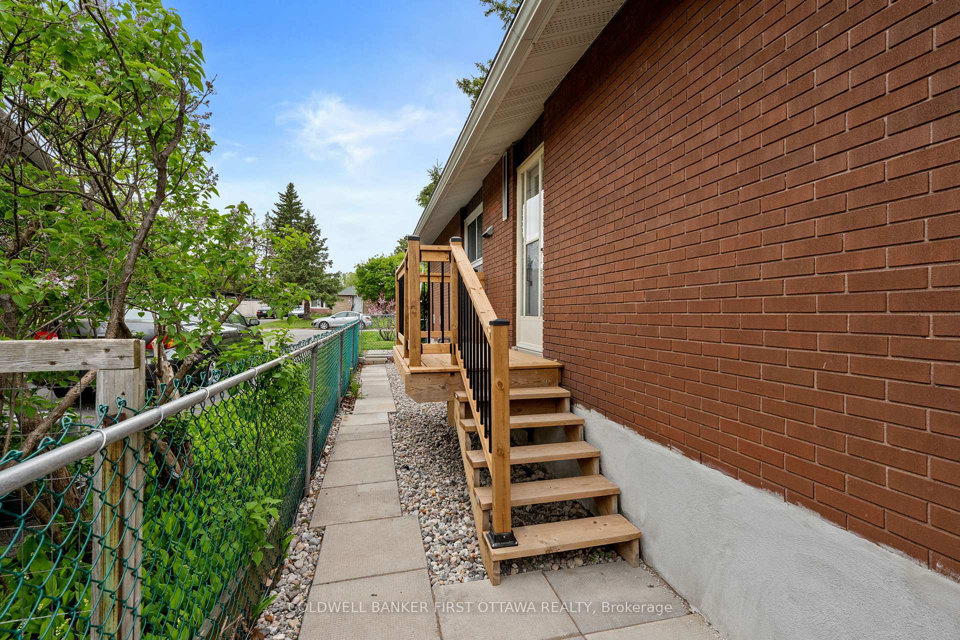 Photo 35 of 26 Spring Garden Avenue, Ottawa, Meadowlands/Crestview — HOMEH